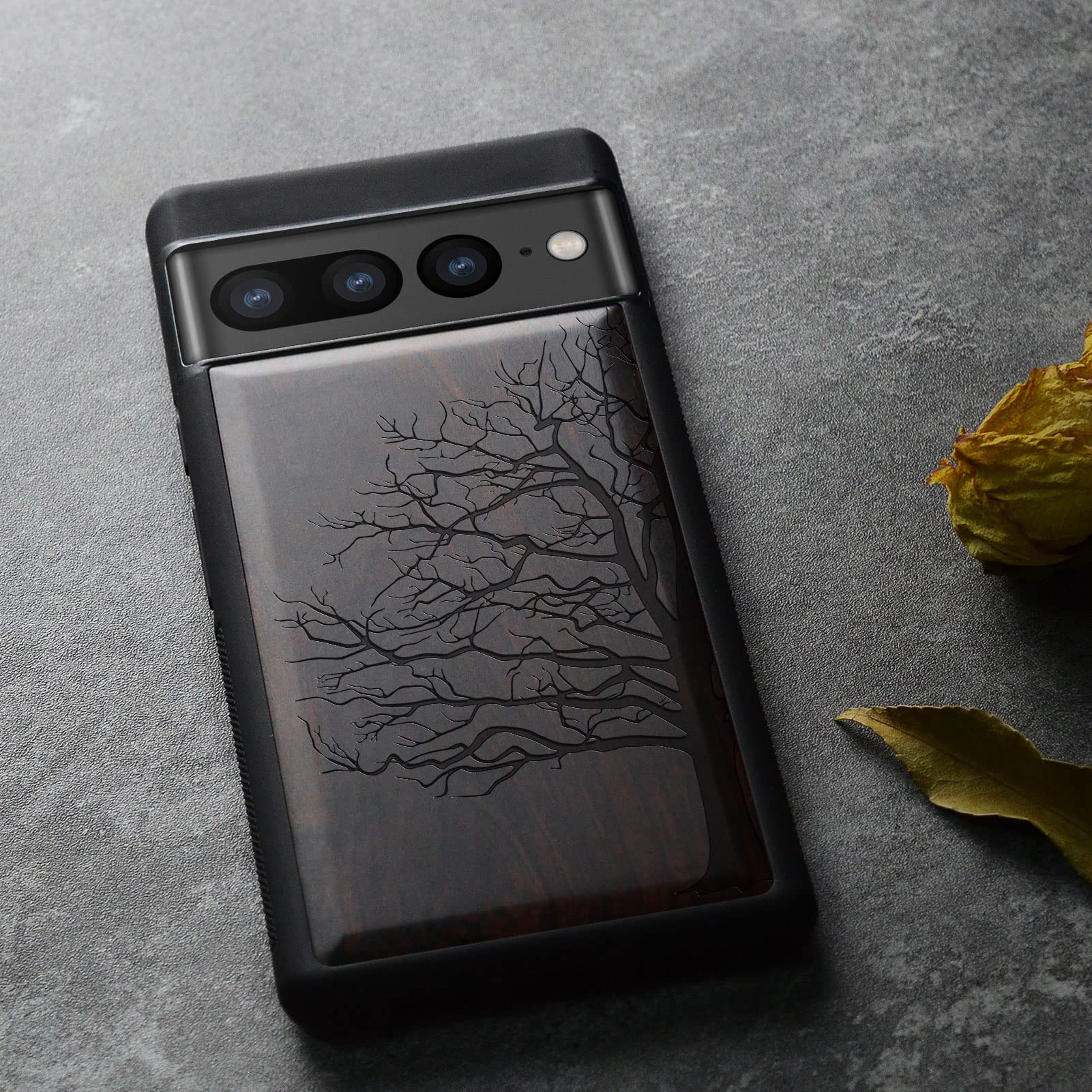 Carveit Custodia Compatibile con Google Pixel 7 Pro Cover Antiurto con Protezione in Legno per Pixel 7 Pro Custodia Paraurti Robusto TPU (Legno nero-Vecchia bussola cenciosa