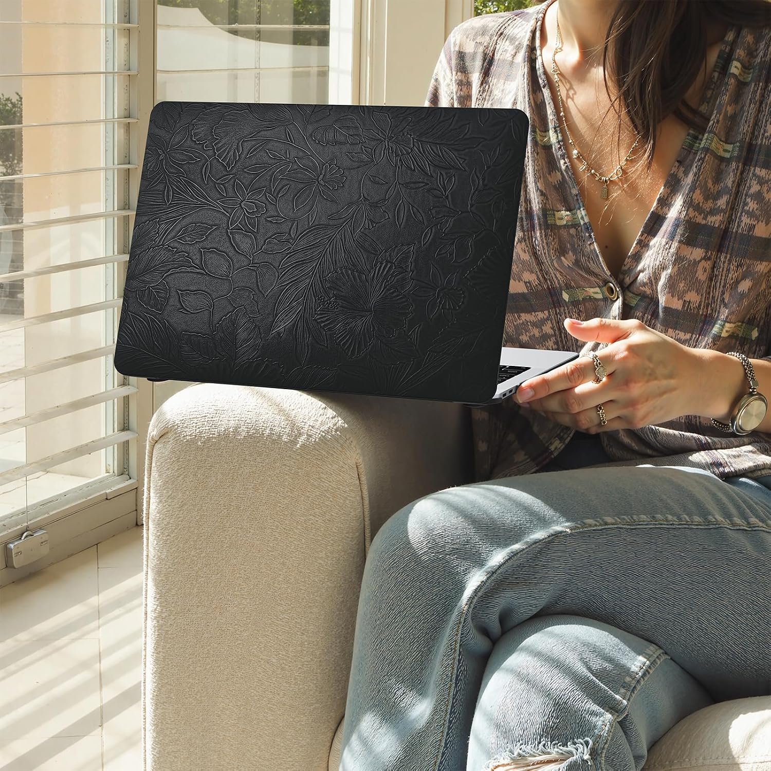 iCasso Compatible with MacBook Air 13 inch Case 2021 2020 2019 2018 Release A1932 A2179 M1 A2337, Texture Leather Plastic Hard Shell Case + Keyboard Cover + Screen Protector,Black Embossed Floral