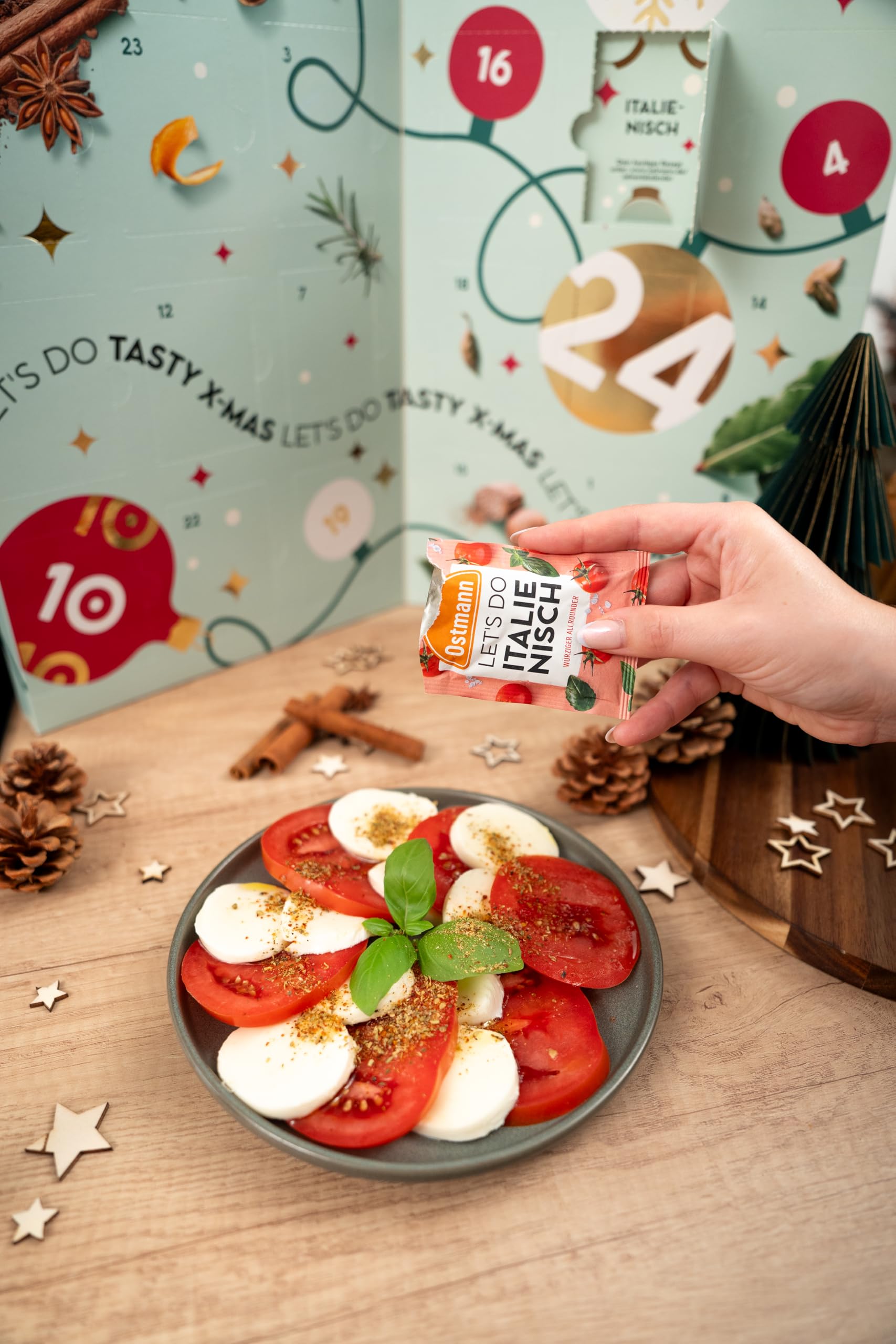 Ostmann Gewürze - Adventskalender 2025 | Gewürzkalender mit 24 abwechslungsreichen Gewürzmischungen zum Probieren | Leckere Rezepte zu jedem Gewürz | Geschenkidee für Advents- & Weihnachtszeit