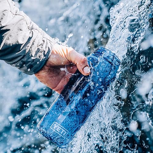 Miniatura 8 de YETI Botella de agua Yonder con tapa Yonder Chug, ligera, a prueba de fugas y sin BPA