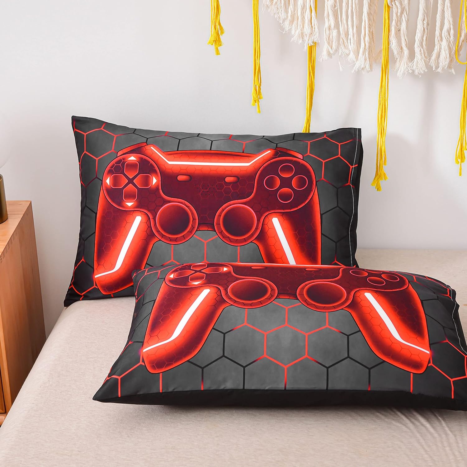 NTBED Game Console Comforter Set for Boys Girls Kids Geometric Lightweight Microfiber Bedding Sets (red, Twin) - Image 5