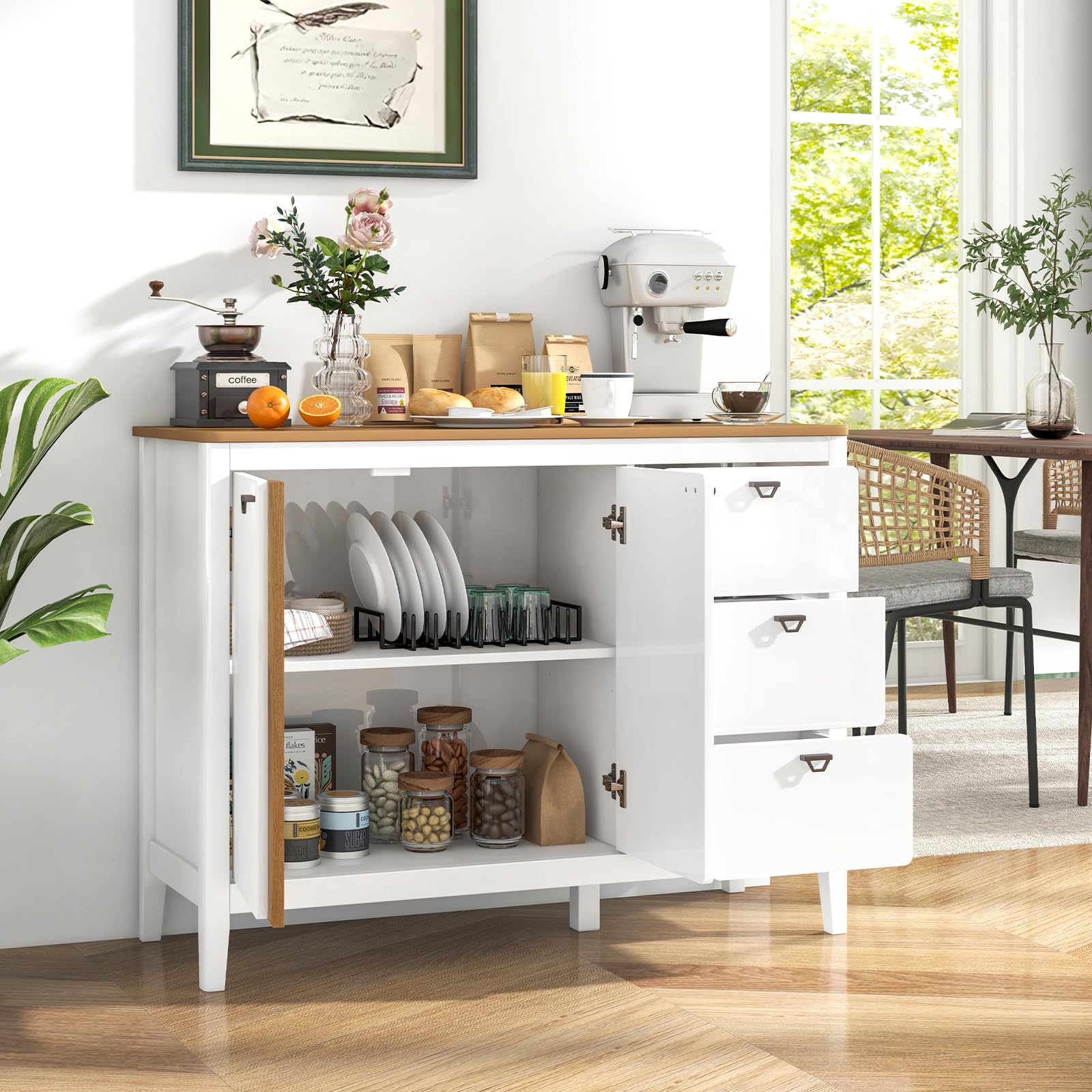 GIANTEX Aparador de Cocina de Madera, Armario de Almacenamiento con Estante Ajustable y 3 Cajones, Mueble Auxiliar con Kit Antivuelco y 2 Puertas, para Comedor, Salón, Natural+Blanco