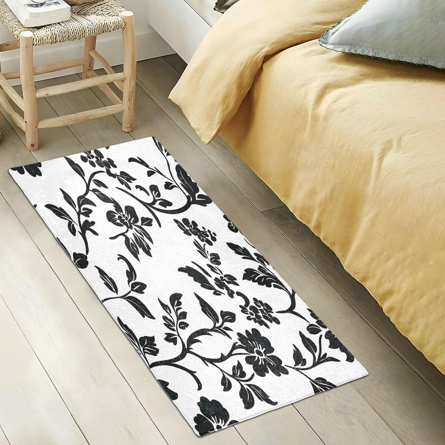 Graffiti Black Flower Carpet, 39 x 20 inches Plush Bathroom Rug, Absorbent and Non-Slip, Machine Washable, for Bathroom, Bedroom, Hallway, Passageway