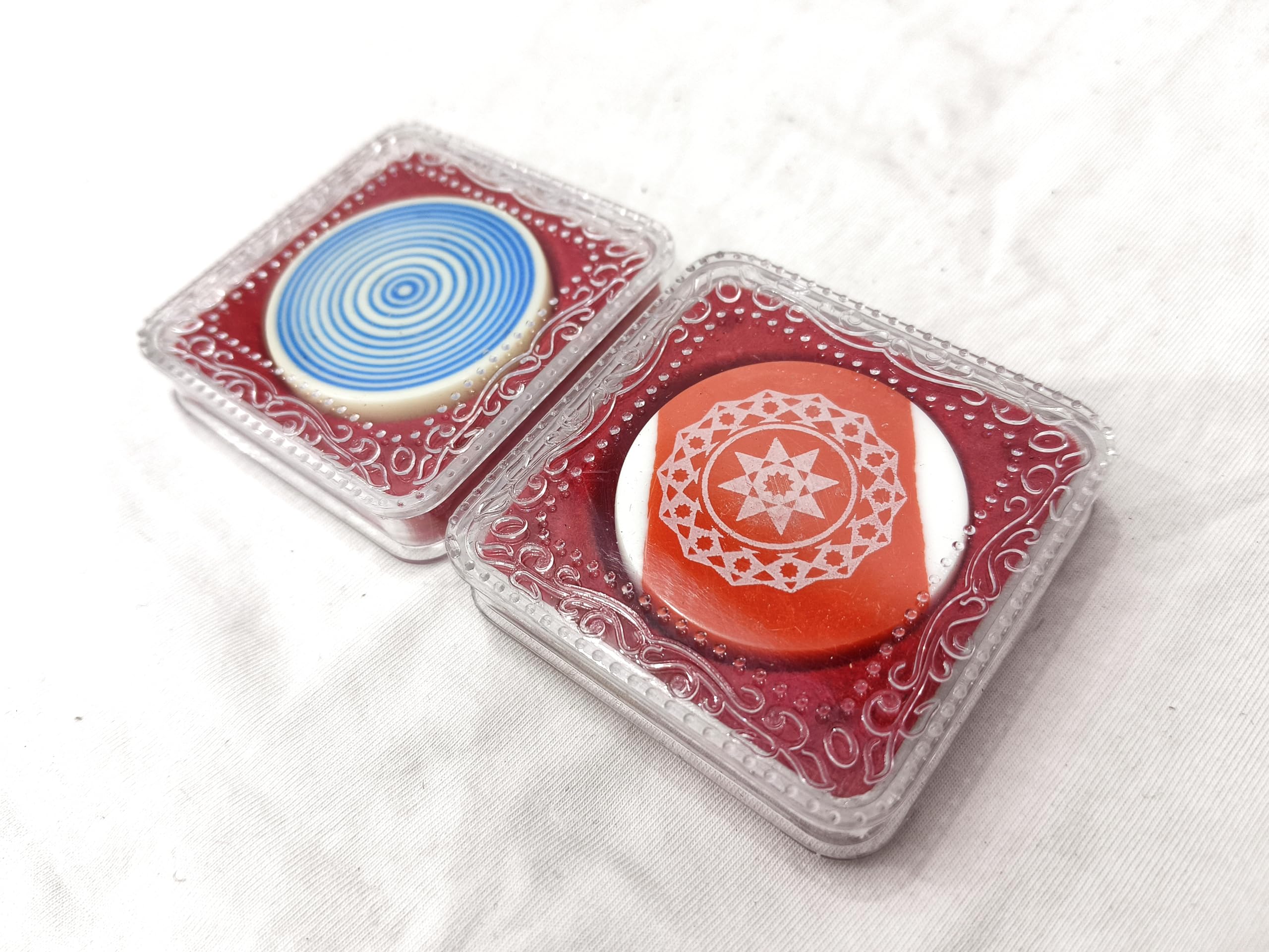 Generic Carrom Board Striker Tournament Carrom Striker with Designer Case Carrom Board Striker Smooth Finish for International Championship & Professionals Player Choice Assorted Colours (Pack of 2)