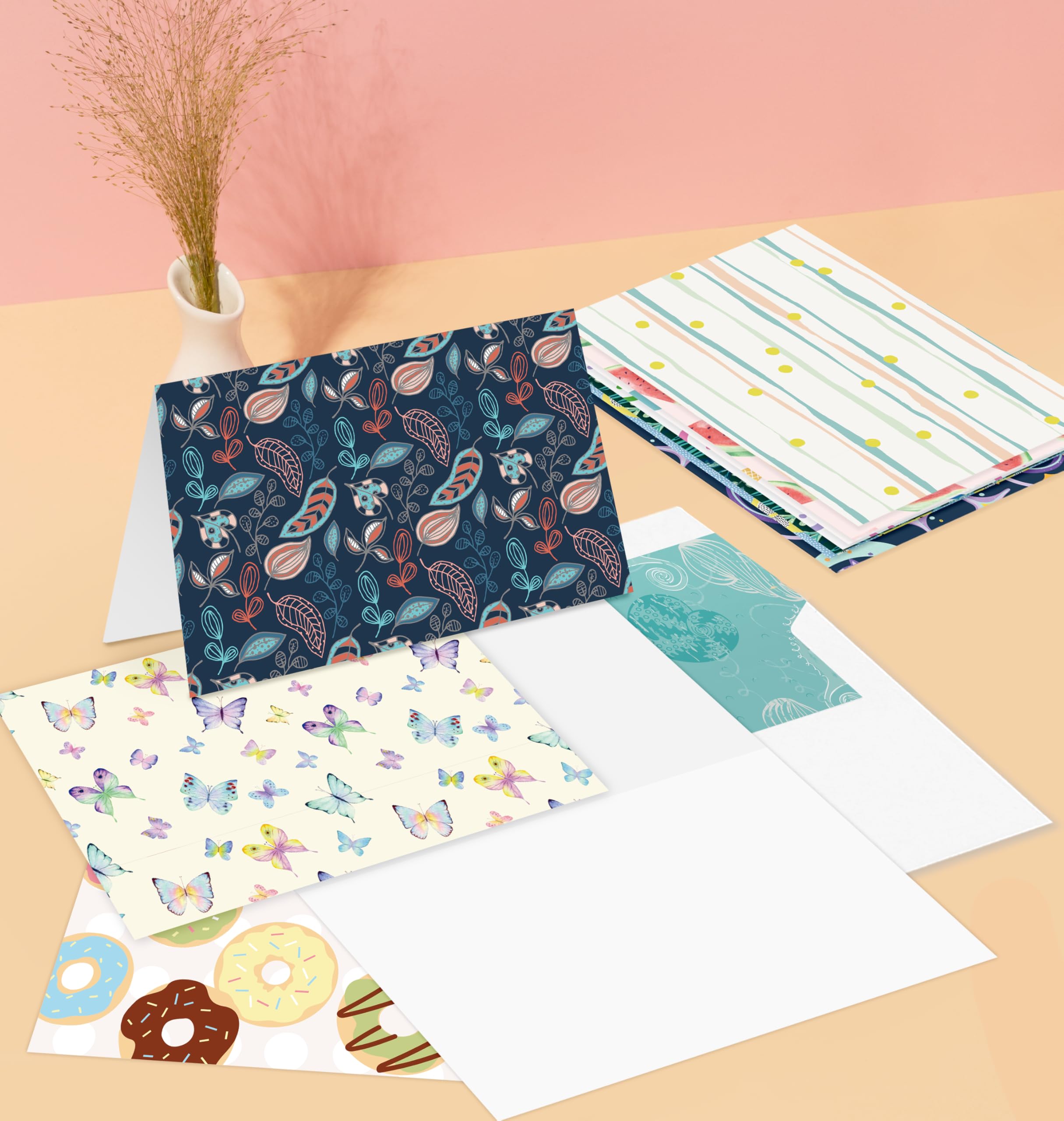 Paquete de 24 tarjetas de felicitación en blanco para todas las ocasiones, tarjetas de felicitación en caja de 4 x 6 pulgadas con sobres autoadhesivos, 24 diseños únicos, sin repeticiones