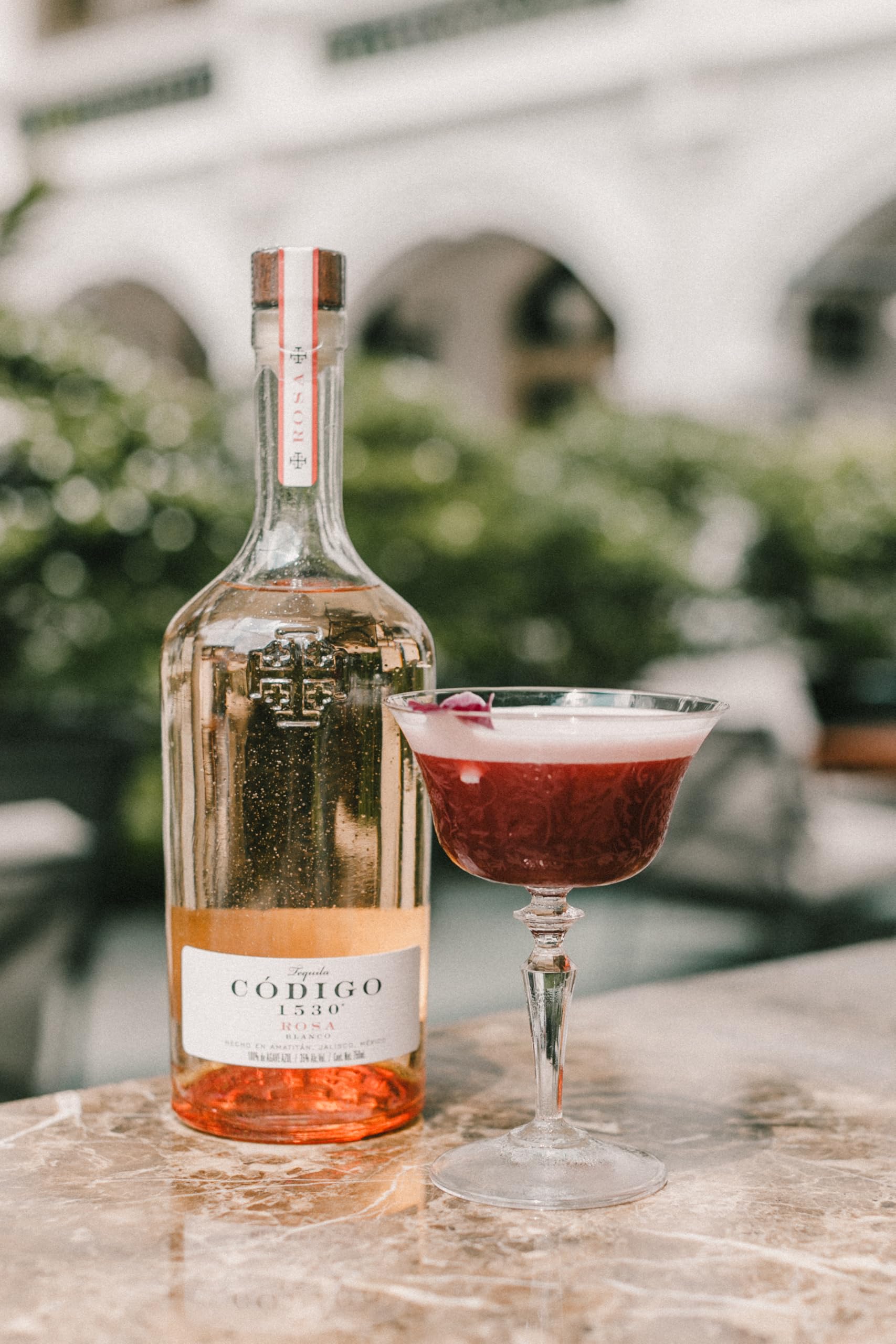 CODIGO 1530 Rosa Tequila 35% Vol. 0,7 l