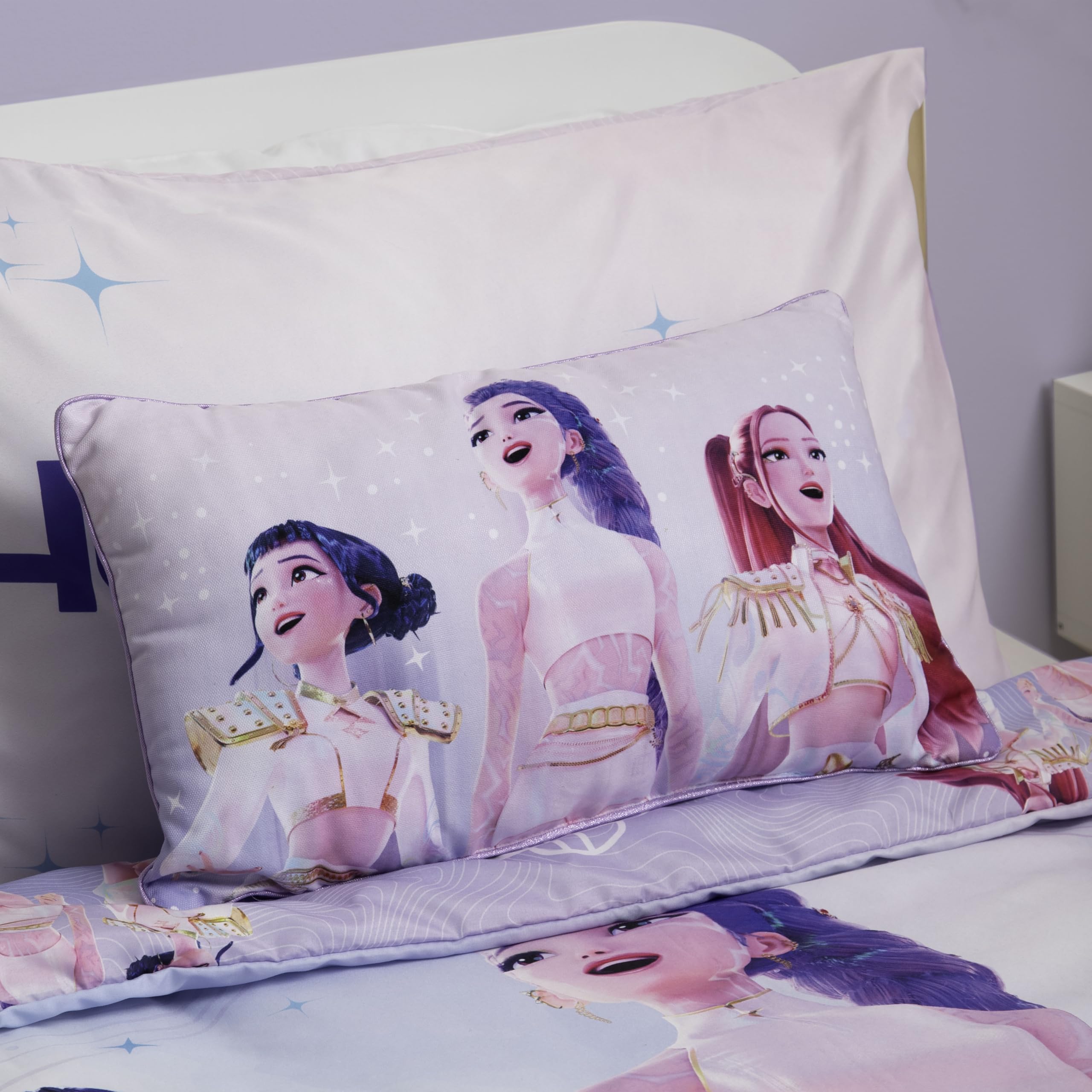 Cuscino cilindrico con licenza ufficiale K-Pop Demon Hunters, cuscino super morbido | Design celestiale reversibile, viola | Perfetto per l'arredamento della camera da letto o del soggiorno