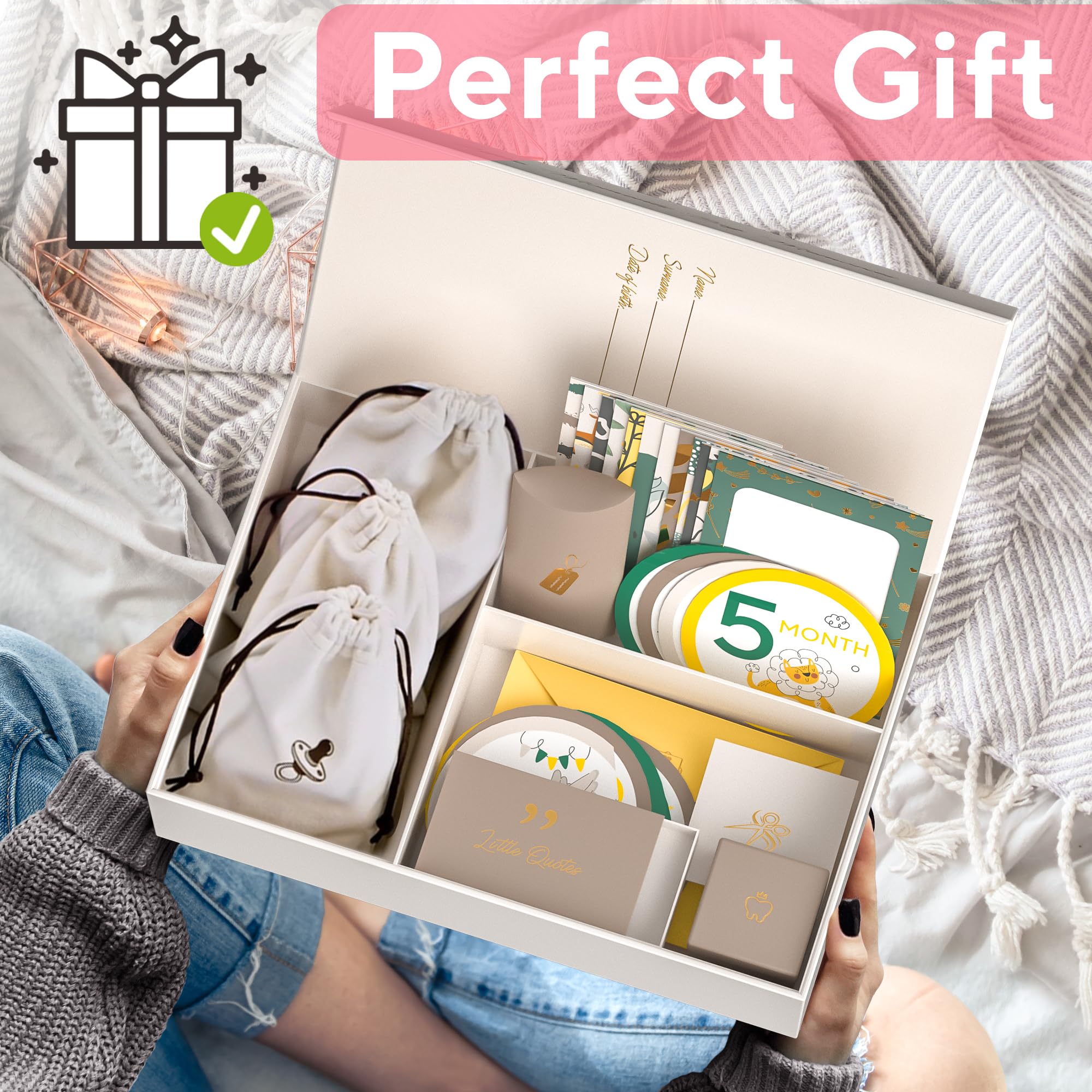 Ultimate Baby - Caja de recuerdos para niños y niñas, hermosa caja de recuerdos para nuevos padres, con kit de huellas de manos y pies, calcomanías de hito, caja de dientes y más, perfecto regalo para