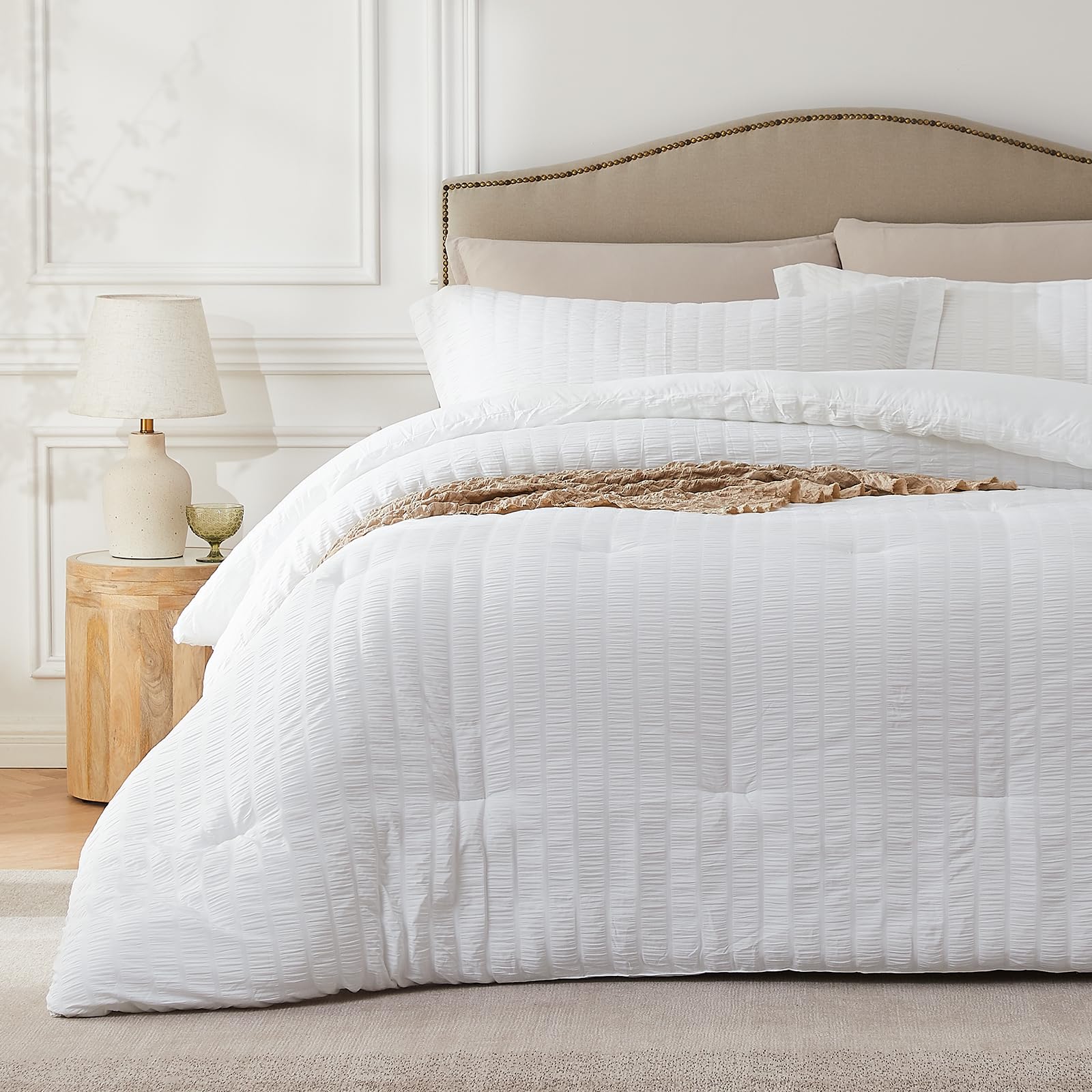 Quataly White King Comforter Set - 3 Pieces Seersucker Lightweight Bedding Comforter Sets (1 Soft Fluffy Comforter & 2 Pillowcases) - All Seasons Cozy Modern Bed Sets for Women Men