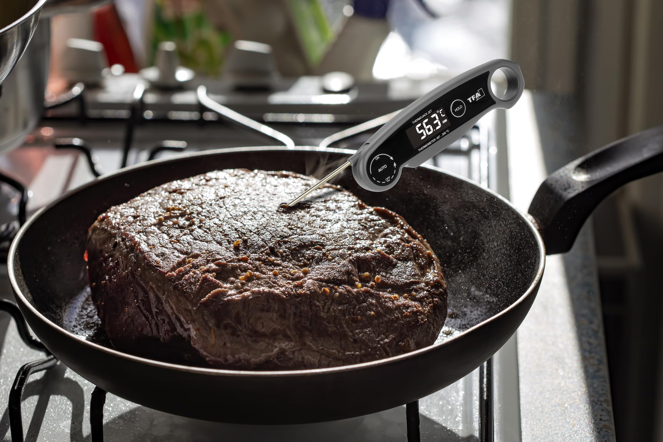 TFA Dostmann 30.1069 Thermo Jack Jet 30.1069 Thermomètre numérique pour Barbecue à Viande, thermomètre de Cuisine, thermomètre à piquer, température Centrale, Barbecue, Rechargeable Via USB, Lavable,