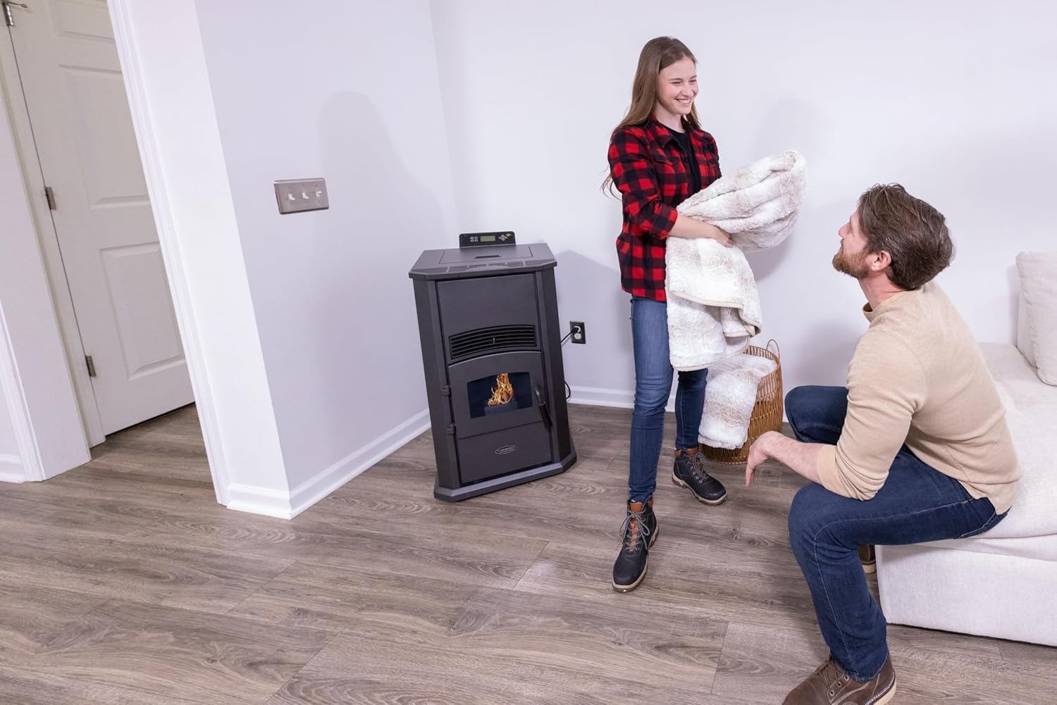 Comfortbilt Pellet Stove HP41 Alpine 2200 SQFT Heating 52 lbs Hopper EPA Approved