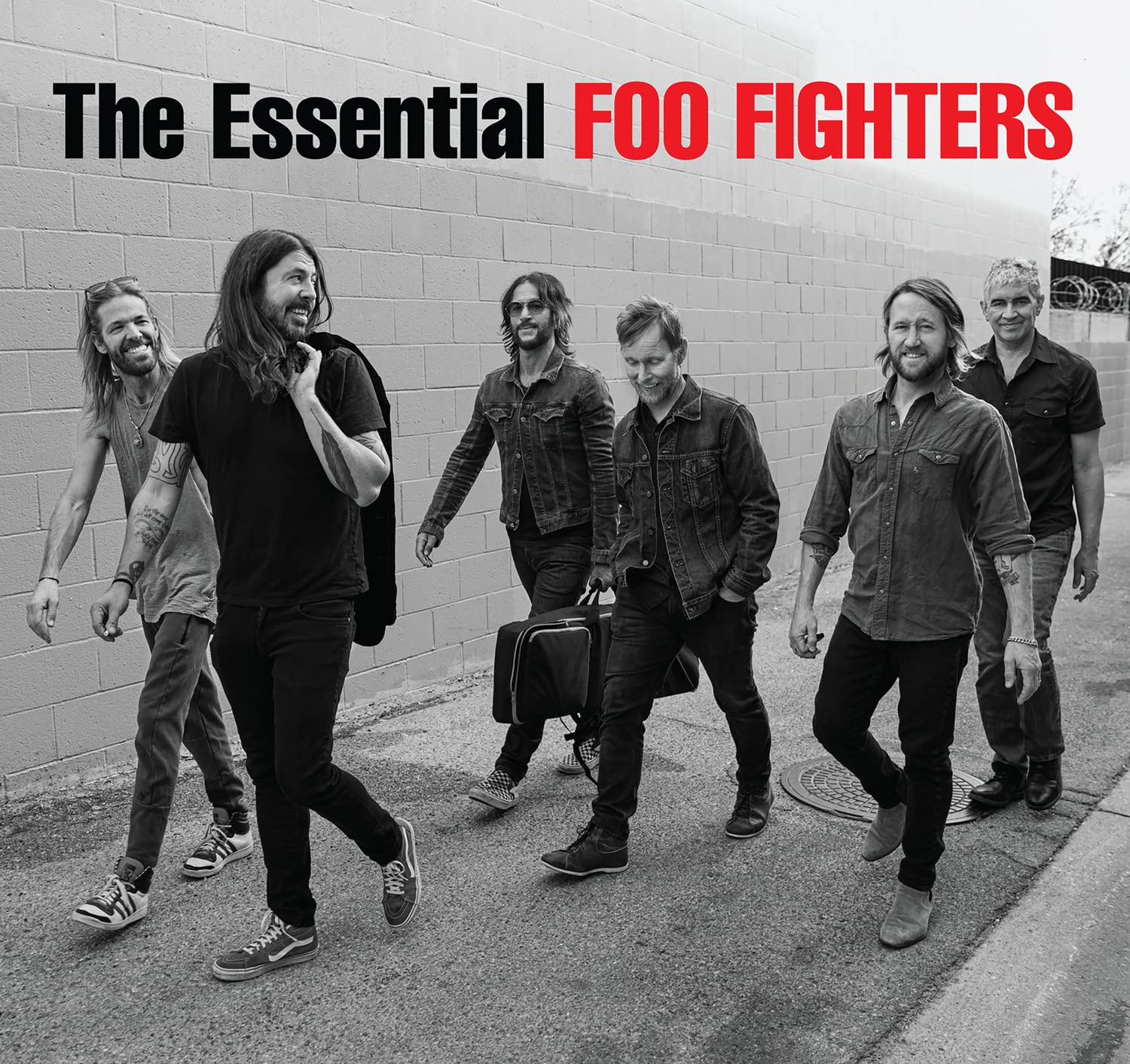 Amazon.co.jp: The Essential Foo Fighters: Music