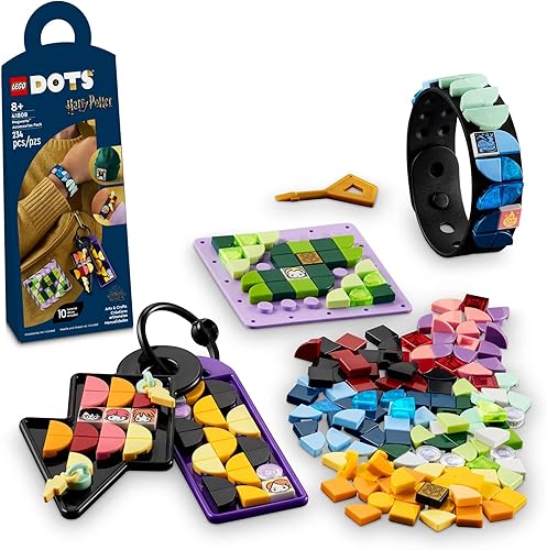 LEGO DOTS Hogwarts - Juego de accesorios 41808, kit de fabricación de joyas temáticas de Harry Potter con pulsera, 2 etiquetas de bolsa y parche