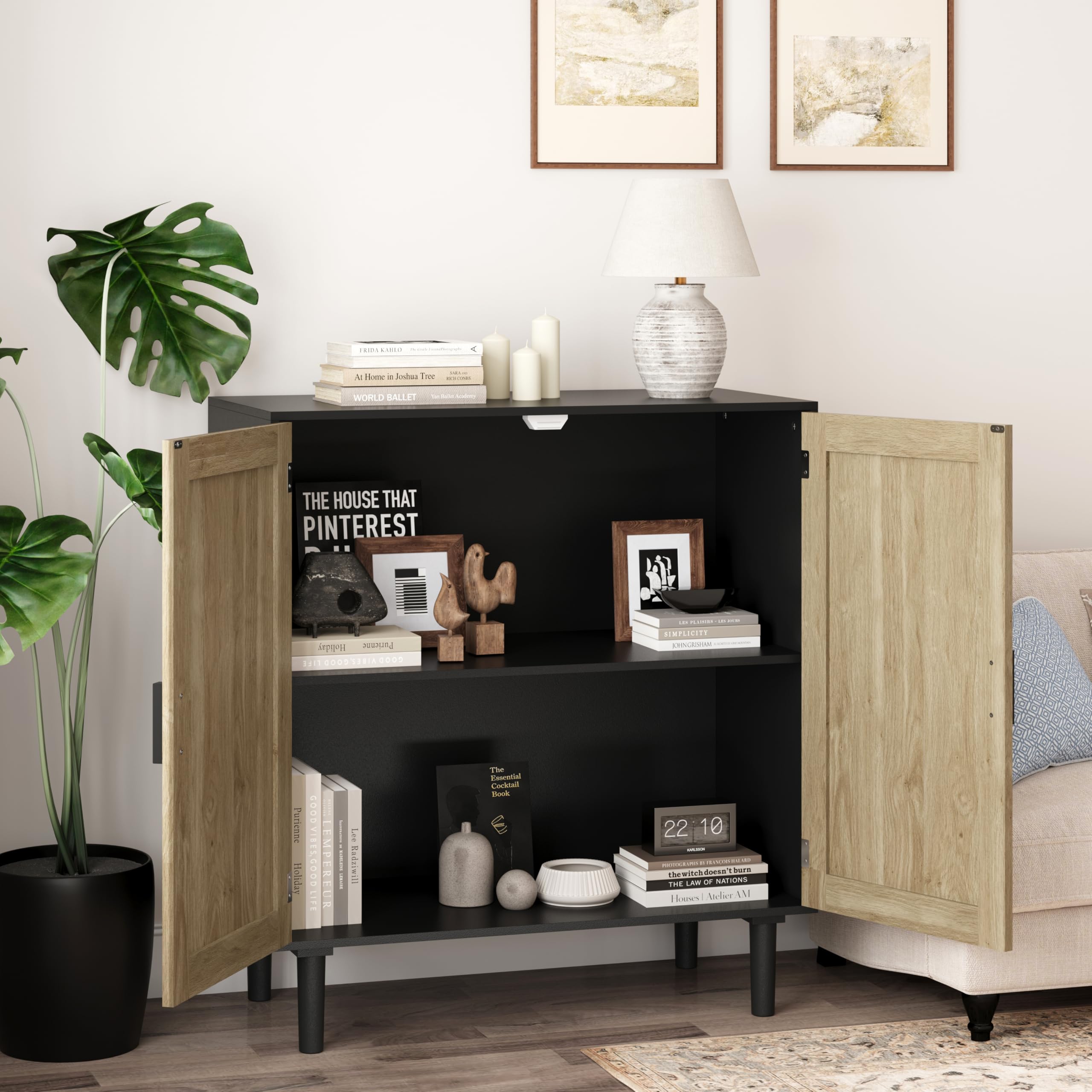 Sideboard Rattan, 2 Türen, Magnetverschluss, Kippschutz, schwarz, stabil | Kommode aus MDF mit Rattan-Fronten, Massivholzgriffen und viel Stauraum, für Wohnzimmer, Esszimmer und Diele