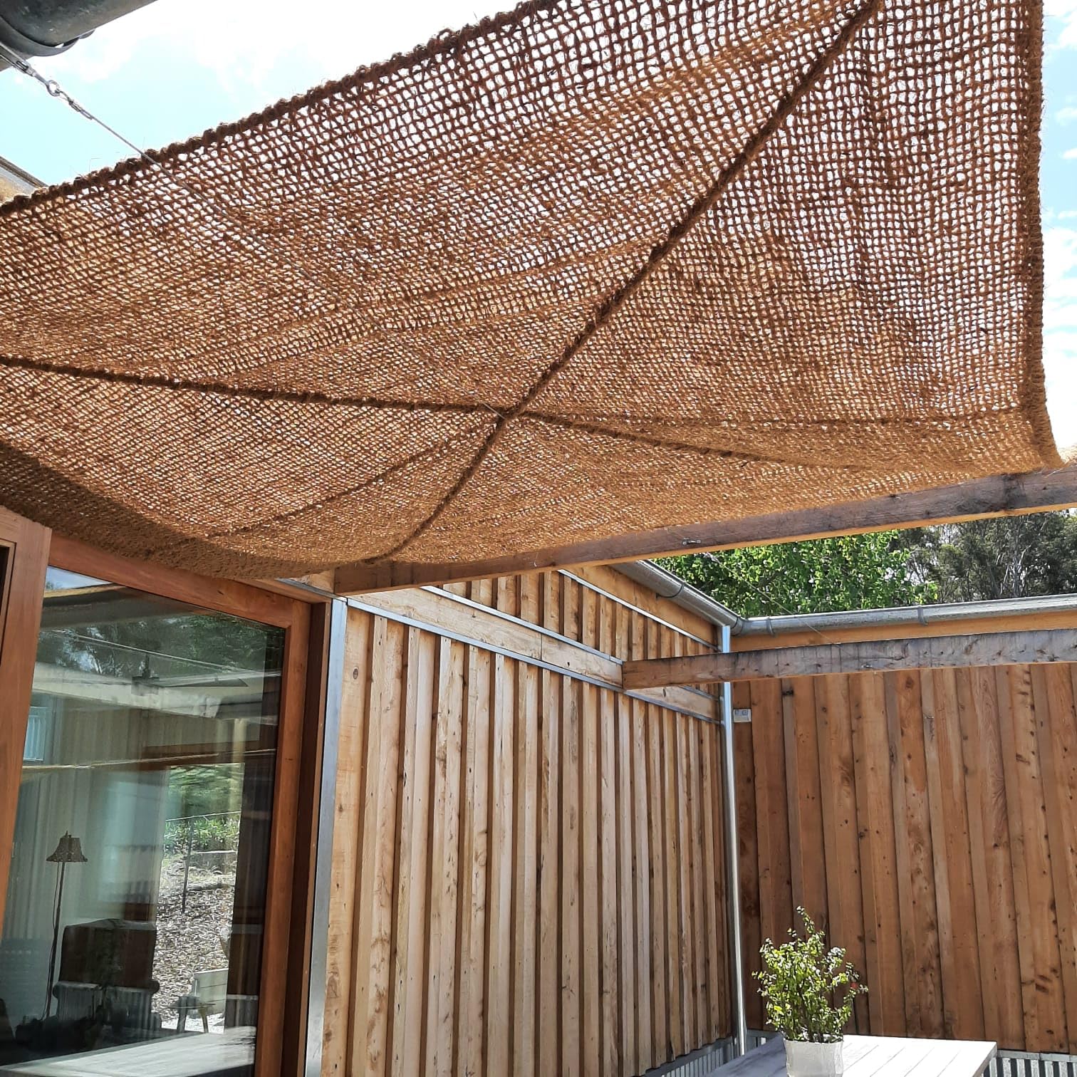 toile d'ombrage carrée – 3 x 3 mètres – Toile solaire résistante et élégante en fibre de coco – Protection solaire efficace et voile d'ombrage perméable à l'eau–Pour terrasse ou jardin–10 KG