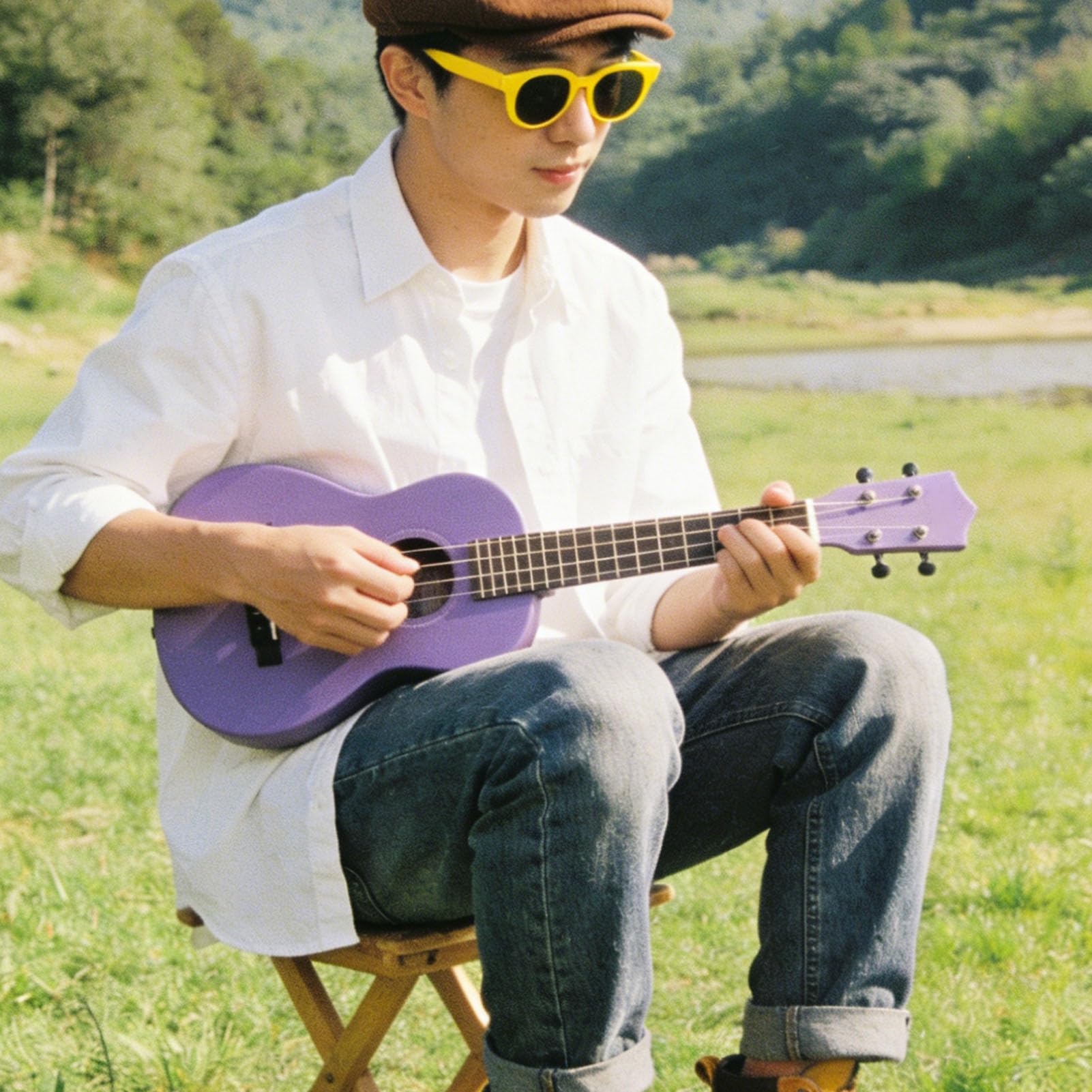 Dilwe 21-Zoll-Lindenholz-Ukulele für Anfänger, Komplettes Set mit Stimmgerät, Kapodaster, Plektren, Nylonsaiten und Tragbarer Tasche für Erwachsene und Kinder (PURPLE)