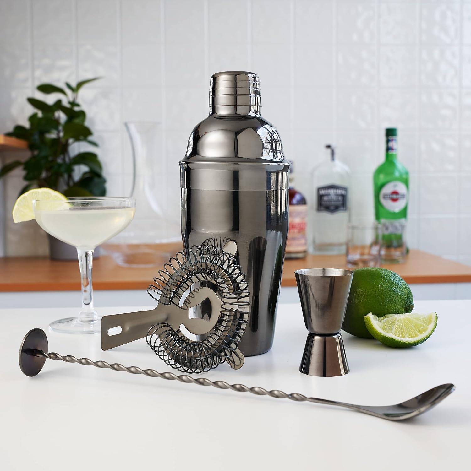 True 4-Piece Cocktail Shaker Set Includes Cobbler Shaker, Strainer, Jigger, Bar Spoon for Classic Cocktails, Mixed Drinks, Cold Brew, Home Bar Tools, Bartender Gifts, Bar Cart Accessories, Black