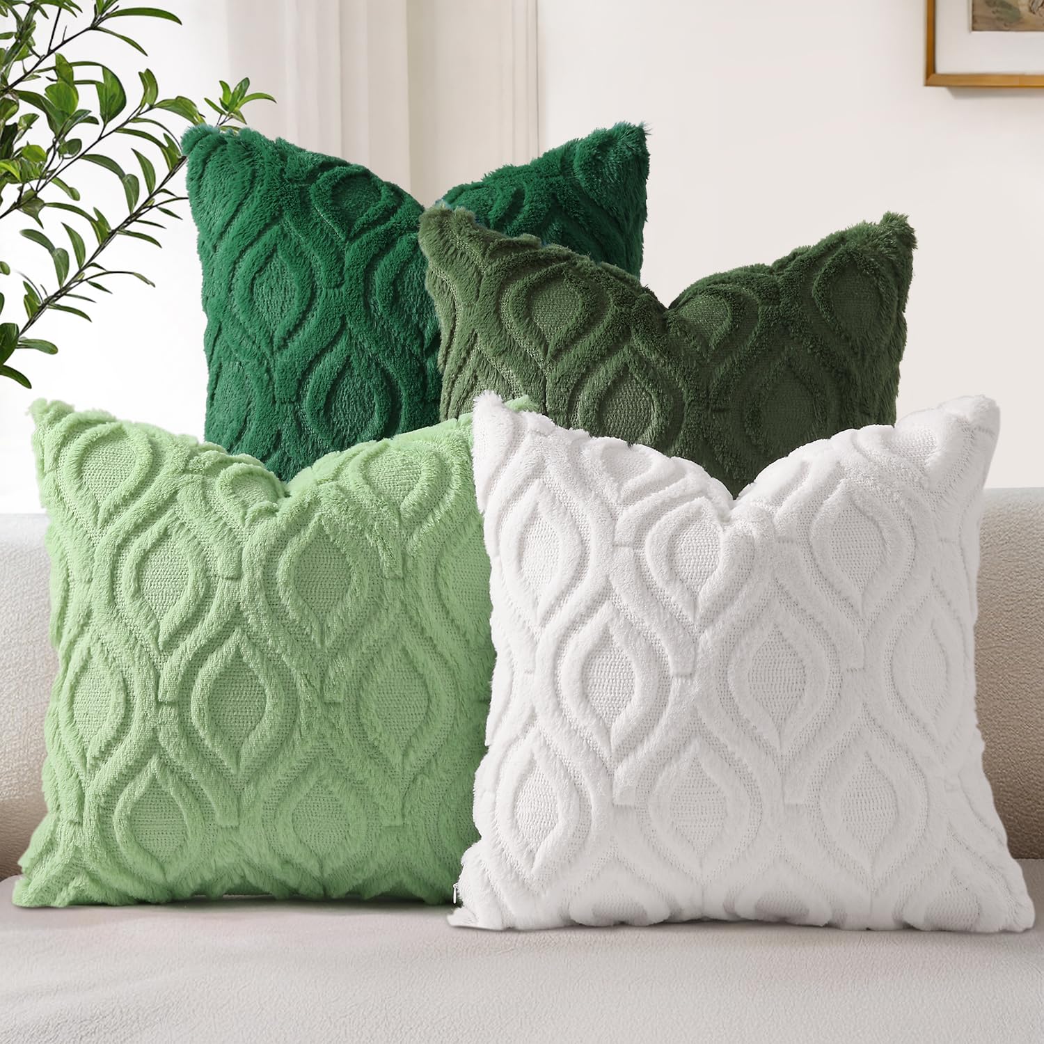 Housse de coussin décorative neutre crème et verte pour un intérieur serein