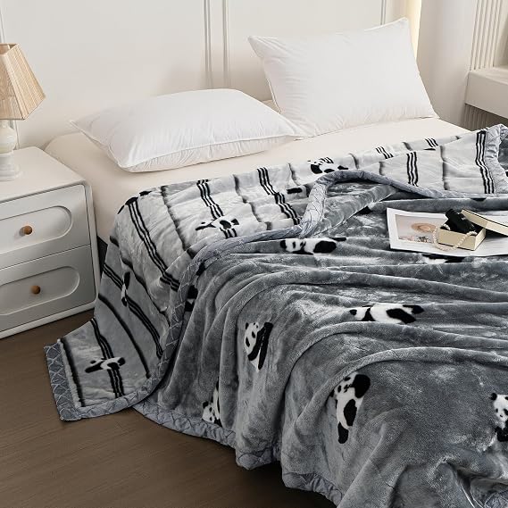 LGYKUMEG Korean Faux Mink Fleece Blanket Throw 60X80inch, 4.4LB - 2 Ply Reversible Silky Soft Plush Warm Blanket for Autumn Winter,Panda,150x200cm