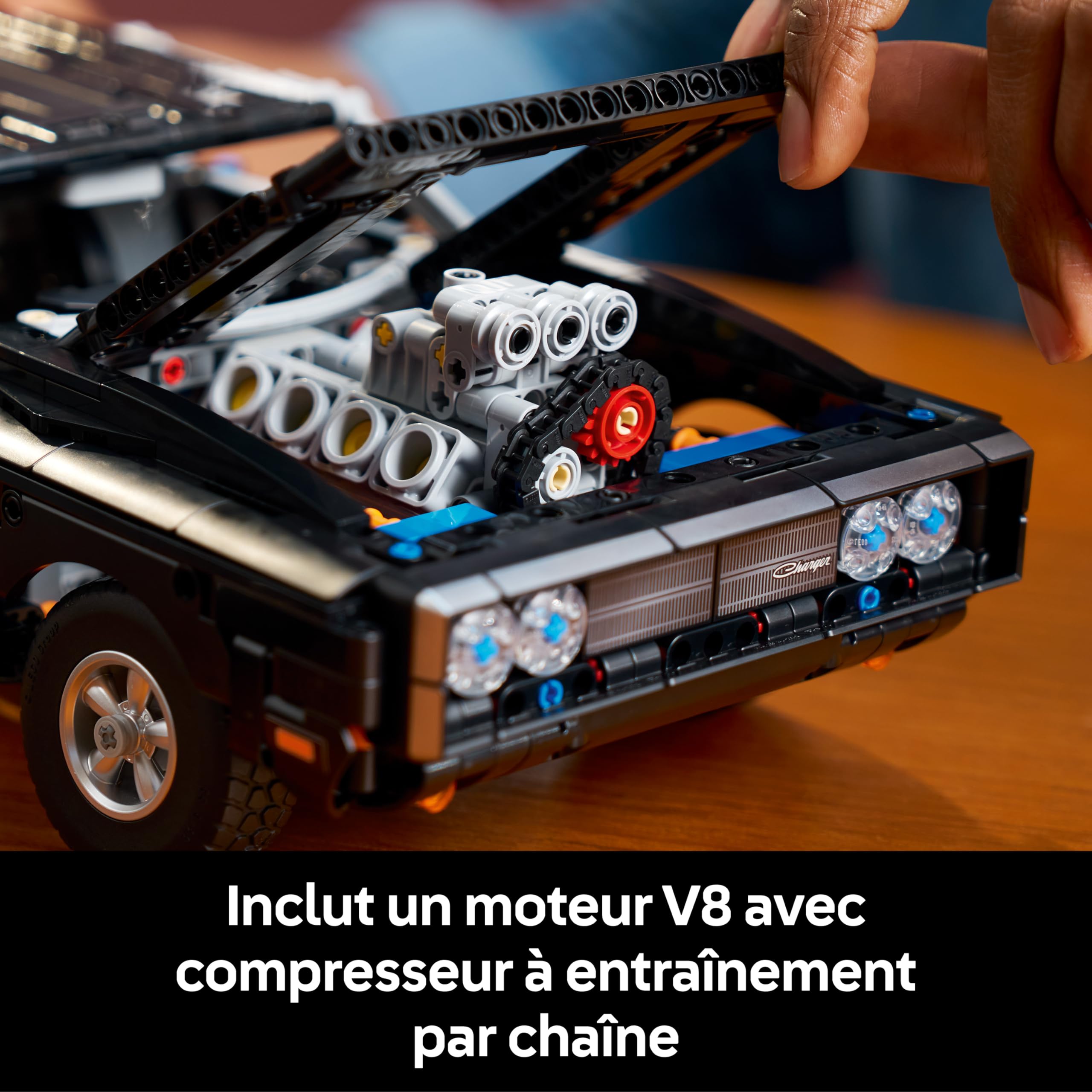 LEGO Technic Voiture Dodge Charger R/T de Fast and Furious - Maquette de Voiture pour Adulte - Set STEM Collector avec Moteur V8 & Suspension - Idée de Cadeau d'anniversaire pour Fan des Films 42231
