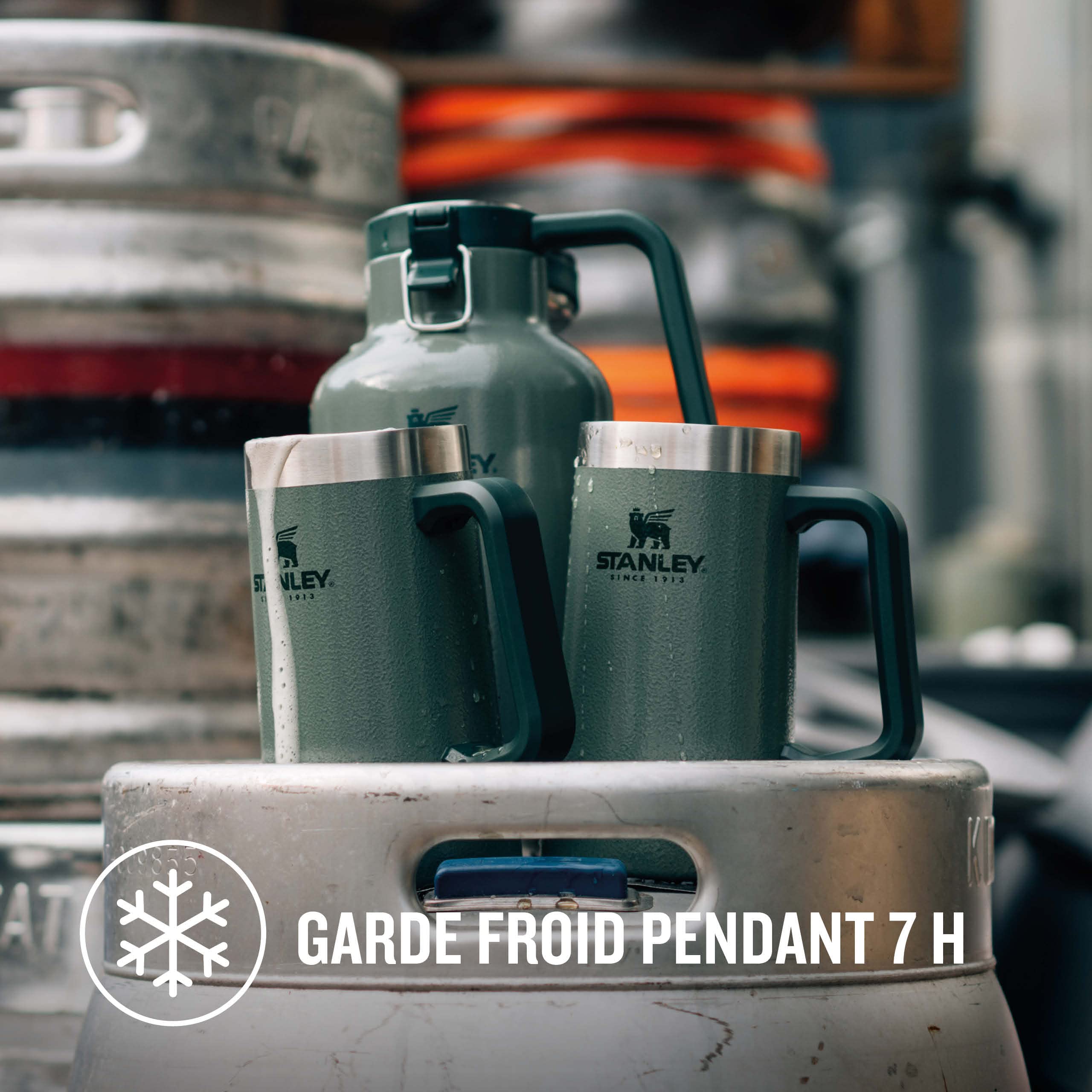 STANLEY 1913 Adventure Vacuum Beer Stein 0.7L - Garder les Boissons Fraîches Pendant 7h - Verre à Bière en Acier Inoxydable avec Poignée - Lavable au Lave-Vaisselle - Hammertone Green