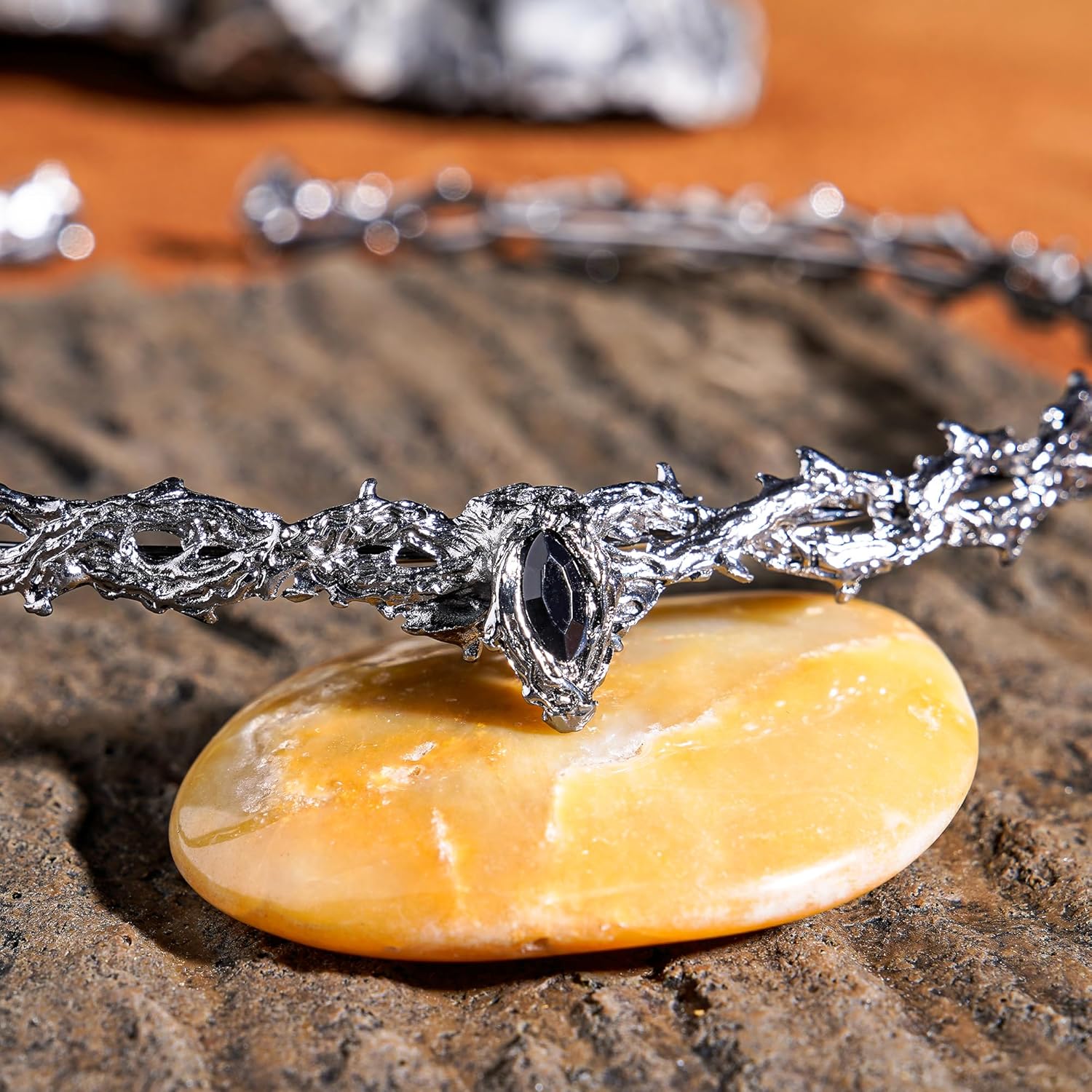 Crown of Thorns - 8'' Retro Thorn Headdress, Gothic Elven Circlet for Renfaire Witch Costume Halloween Cosplay - Image 4