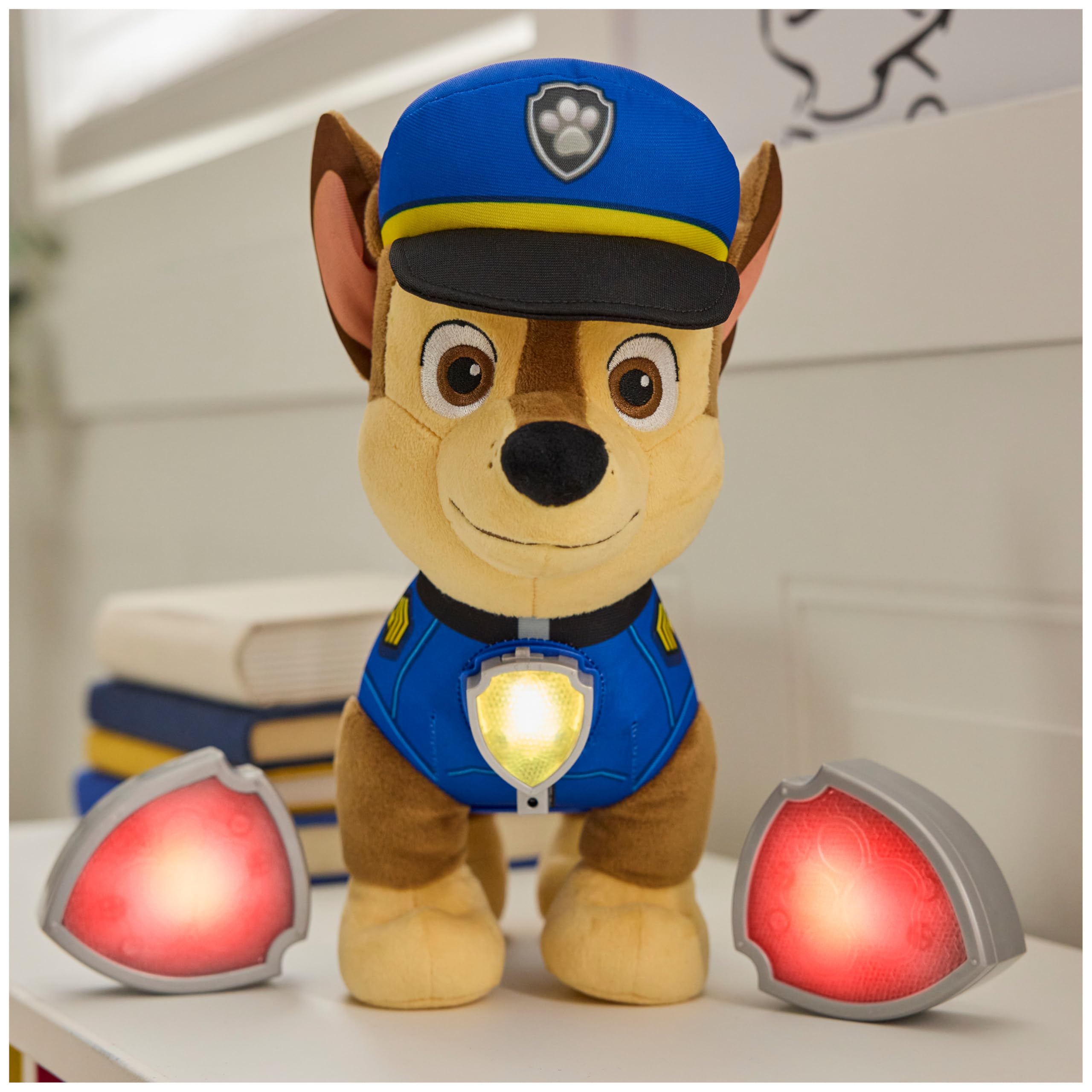 Paw Patrol Room Patrol Chase interaktywna pluszowa zabawka z ponad 75 dźwiękami, świecącymi odznakami i 3 trybami zabawy, zabawki dla dzieci dla chłopców i dziewcząt w wieku od 3 lat