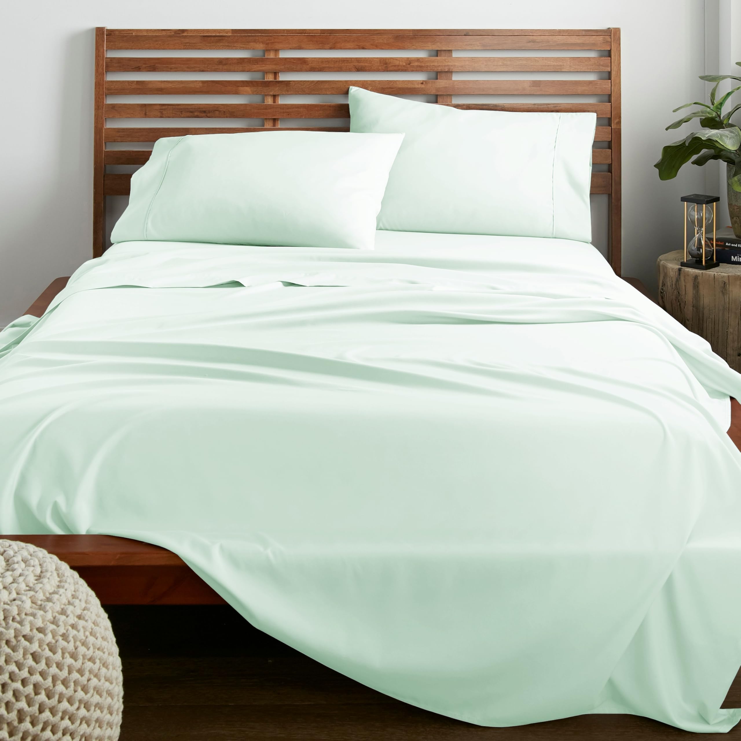 American Home Collection California King Sheet Set - Ultra-Soft Microfiber 15-Inch Deep Pocket - Wrinkle Free and Fade Resistant (Mint Green)