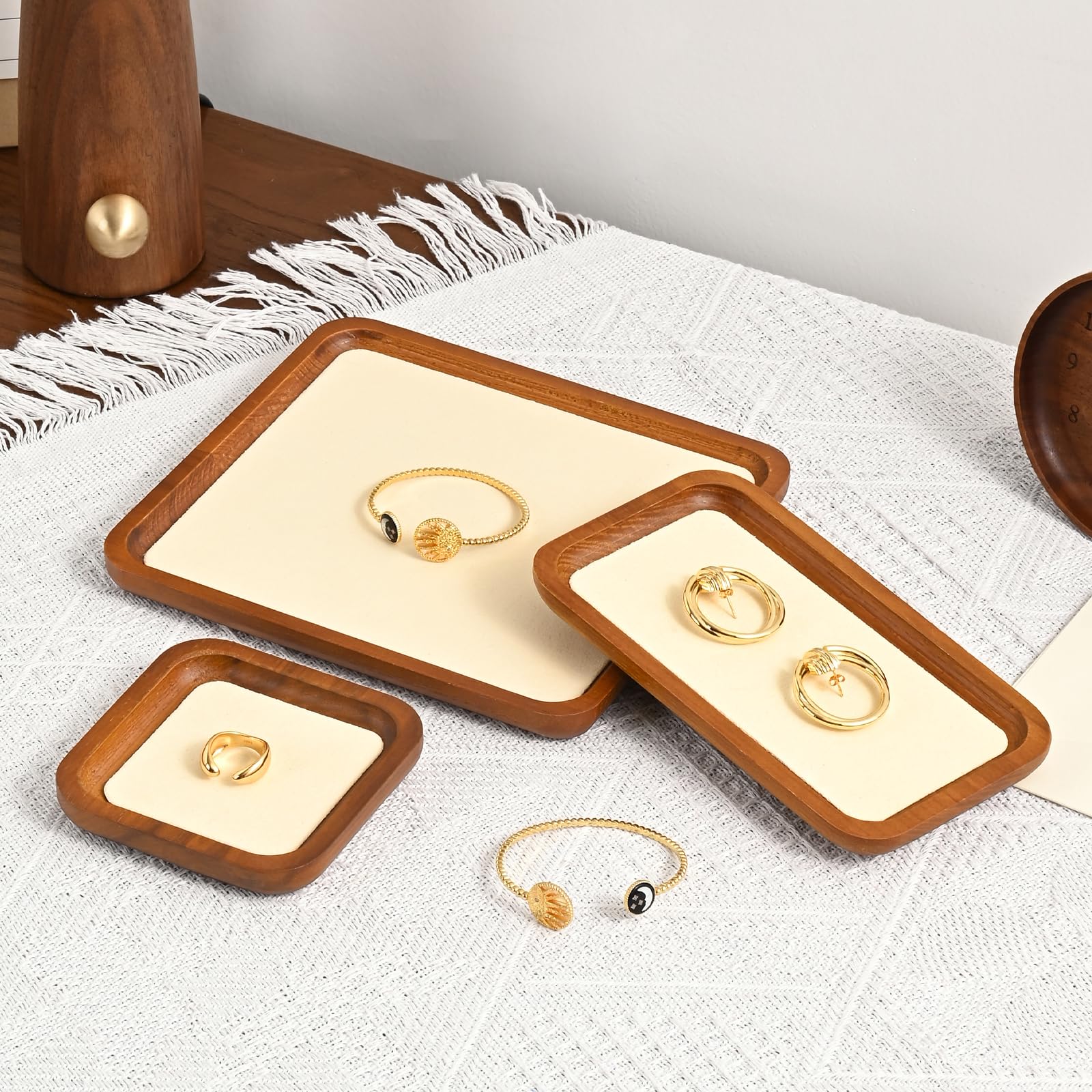 Oirlv Vassoio Per Gioielli In Legno Massiccio,Piccolo Vassoio Per Anelli,Orecchini, Bracciali, Portacollane,Organizer(Medio,Bianco Crema)