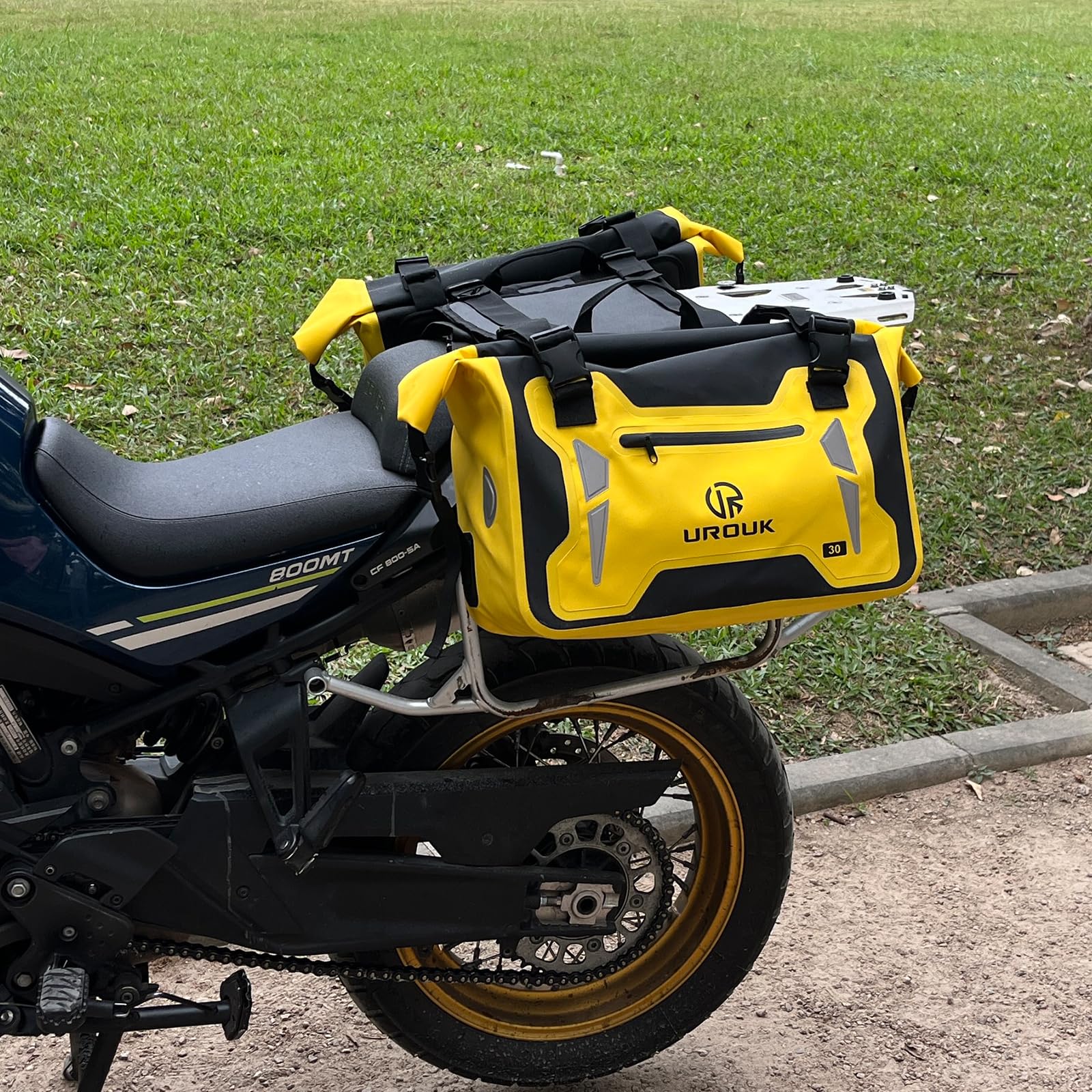 Bolsa Lateral Moto Impermeable 60L (30L*2) de Sillín para Motocicleta - Alforjas y Pannier para la Mayoría de Bastidores (Amarillo)