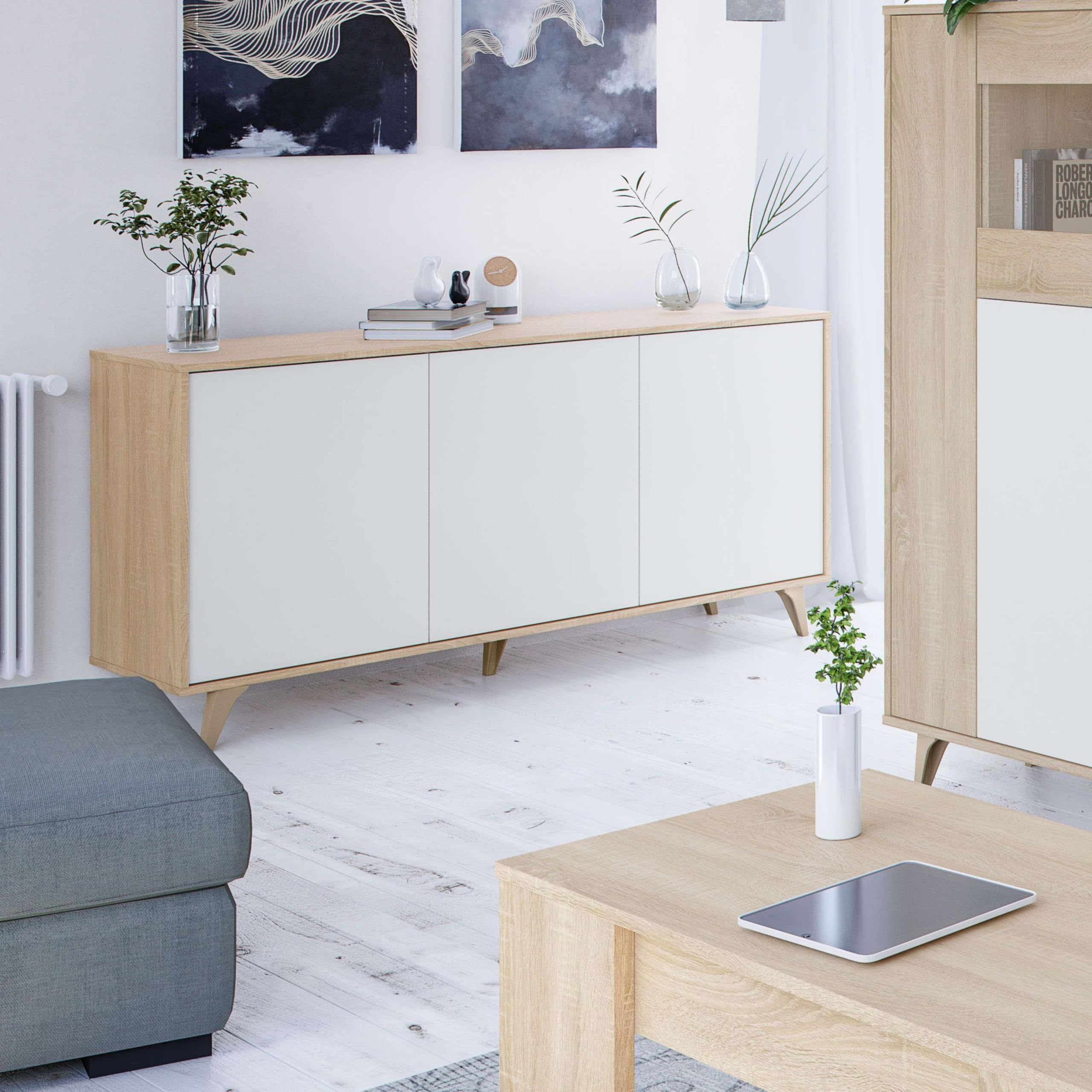 Habitdesign Aparador 3 Puertas, Bueffet para salón, Armario Auxiliar, Modelo Kikua Plus, Acabado en Blanco Artik y Roble Canadian, Medidas: 154 cm (Ancho) x 75 cm (Alto) x 40 cm (Fondo)