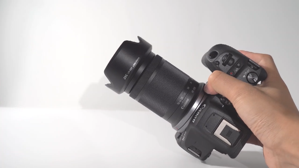 Amazon | JJC EW-60F 可逆式 レンズフード Canon R7 / R10 + RF-S 18