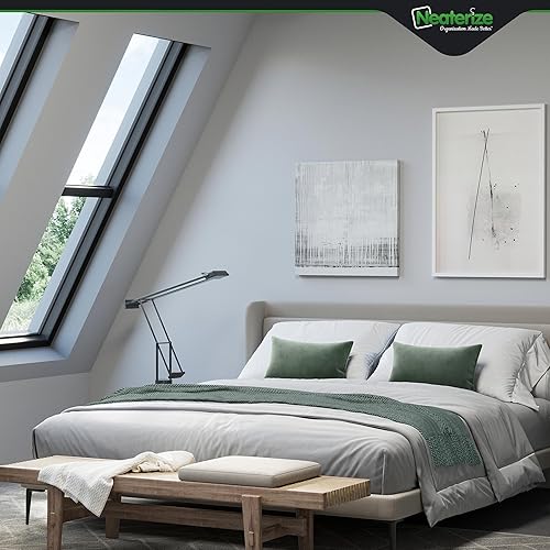 Miniatura 4 de NEATERIZE Juego de 2 fundas de almohada de terciopelo de alta calidad de 12 x 20 pulgadas, color verde salvia, fundas de almohada de tela decorativa