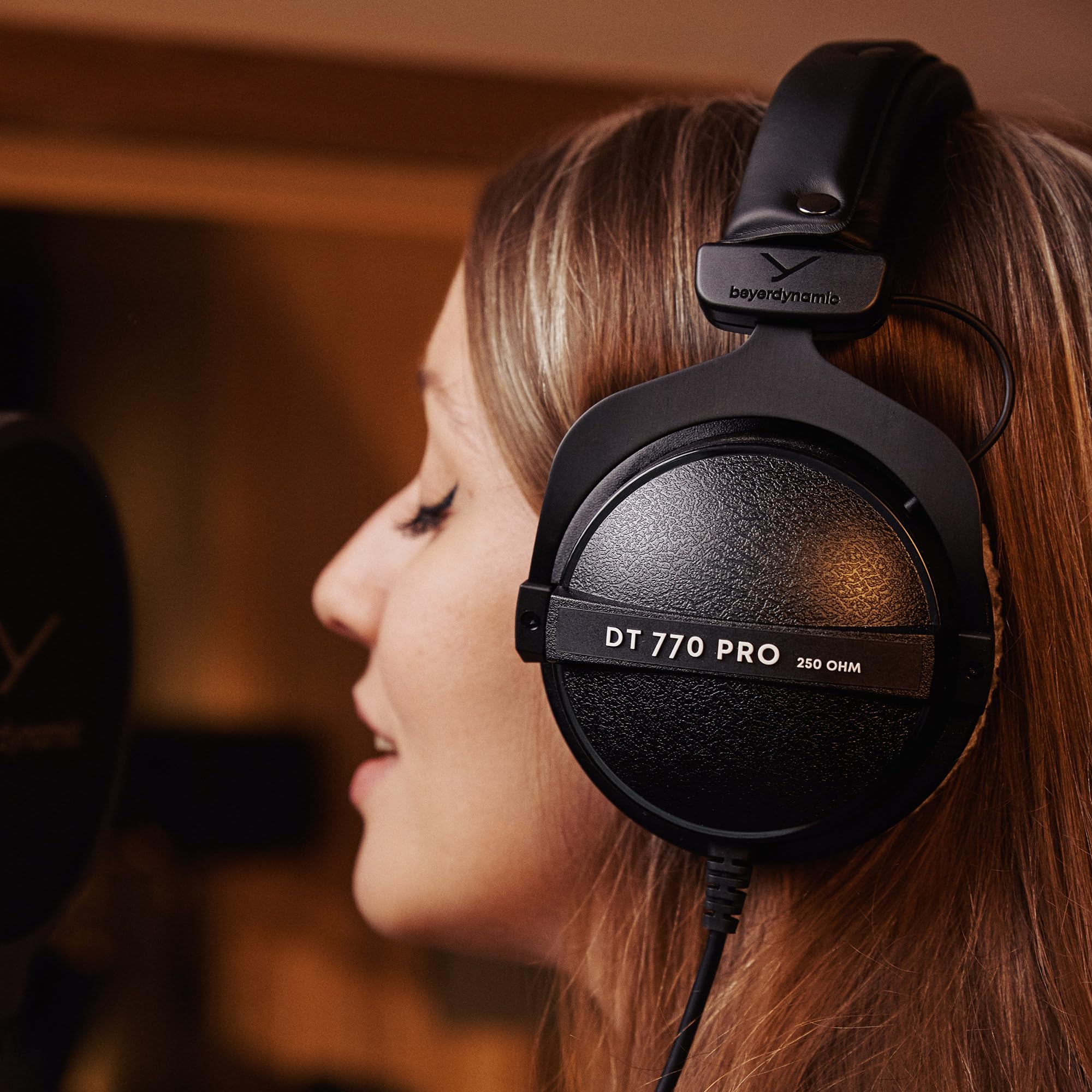DT 770 PRO 250 OHM ヘッドフォン Amazon.com: beyerdynamic DT 770 PRO 250 Ohm Over-Ear Headphones in