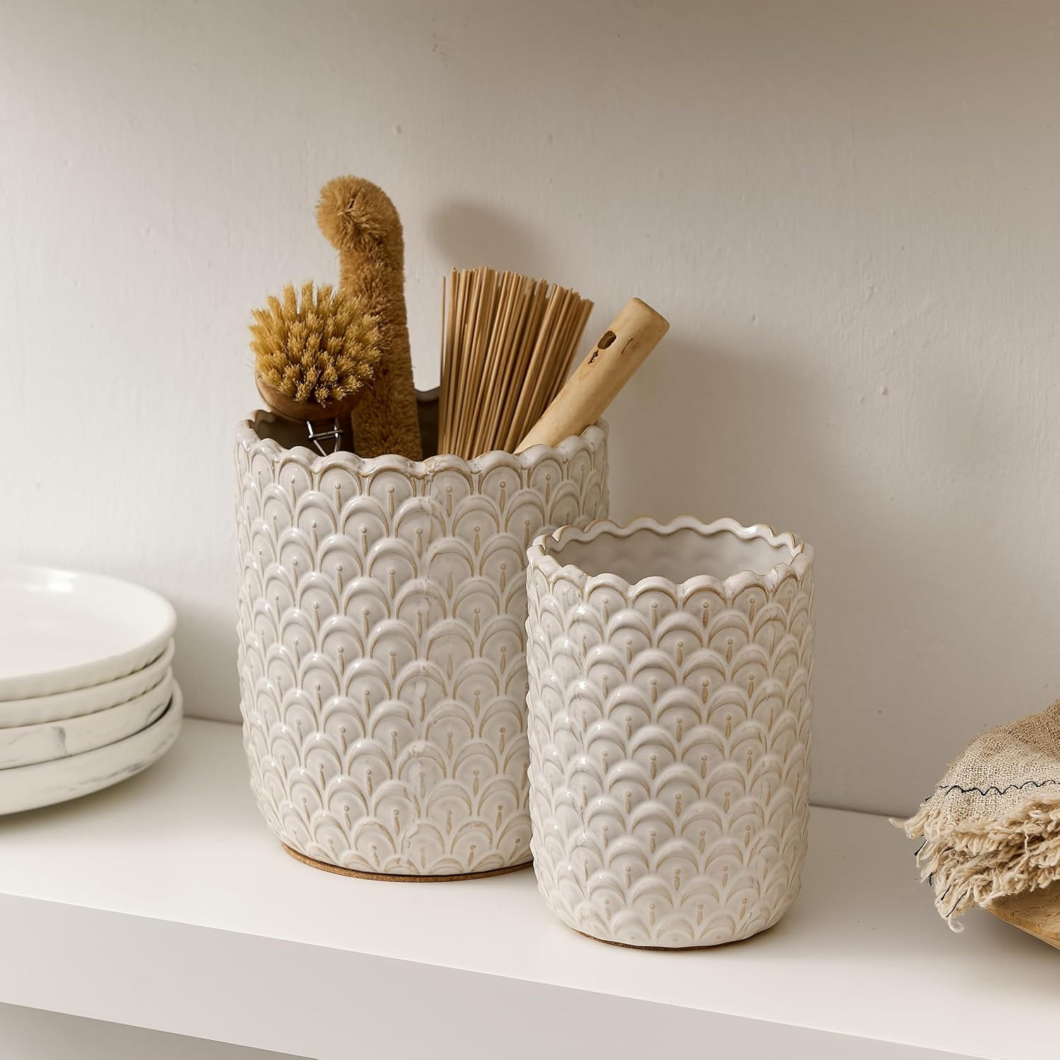 JIEMEI HOME Kitchen Utensil Holder, Large 7.5"+6.2" Petal Ceramic Utensil Crock for Countertop, Utensil Holder with Cork Mat, Morden Utensil Organizer for Spatula, Kitchen Decor, Set of 2, White