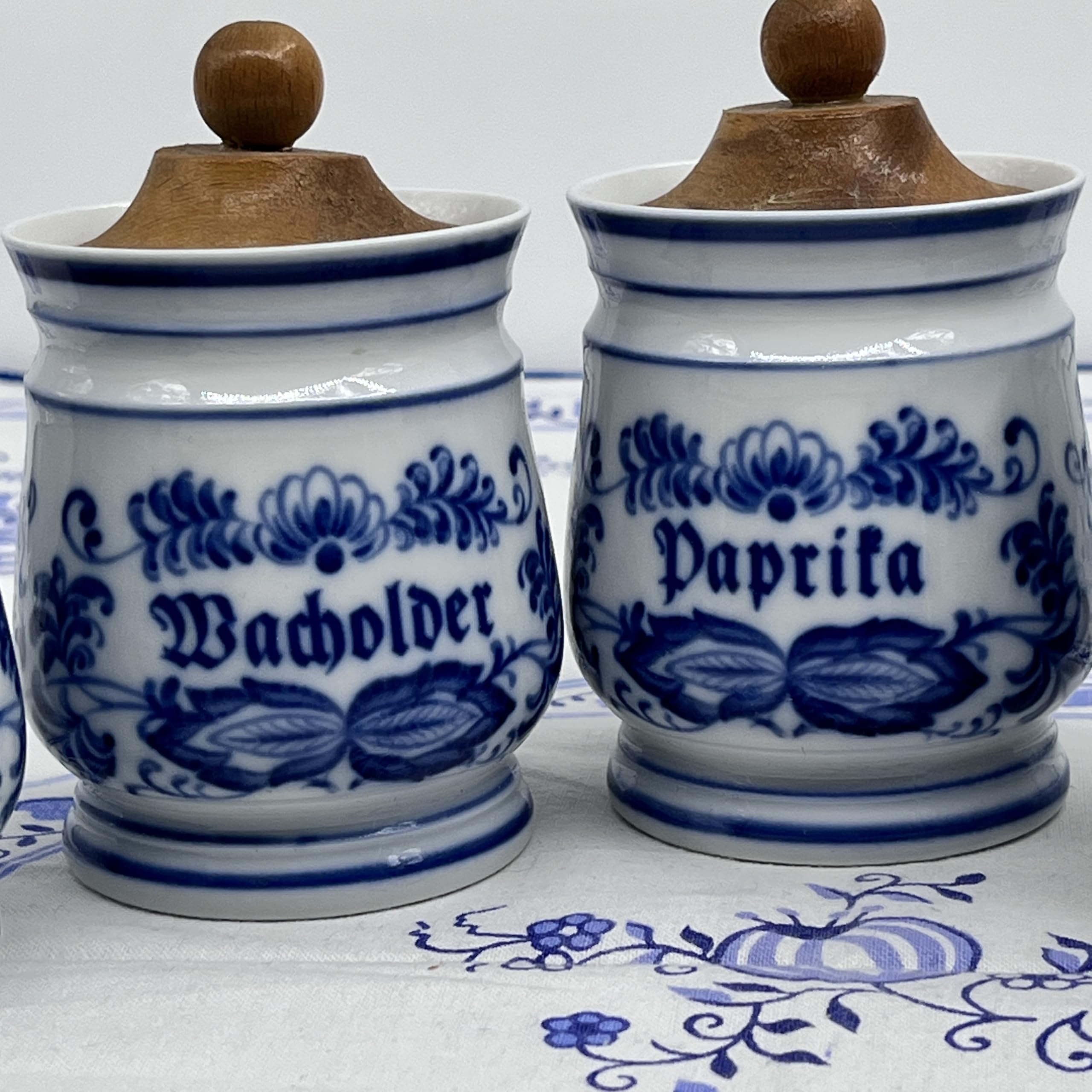 Generisch Antikes Porzellan Gewürzdosen Set 5-teilig Handarbeit Vintage mit Holzdeckel