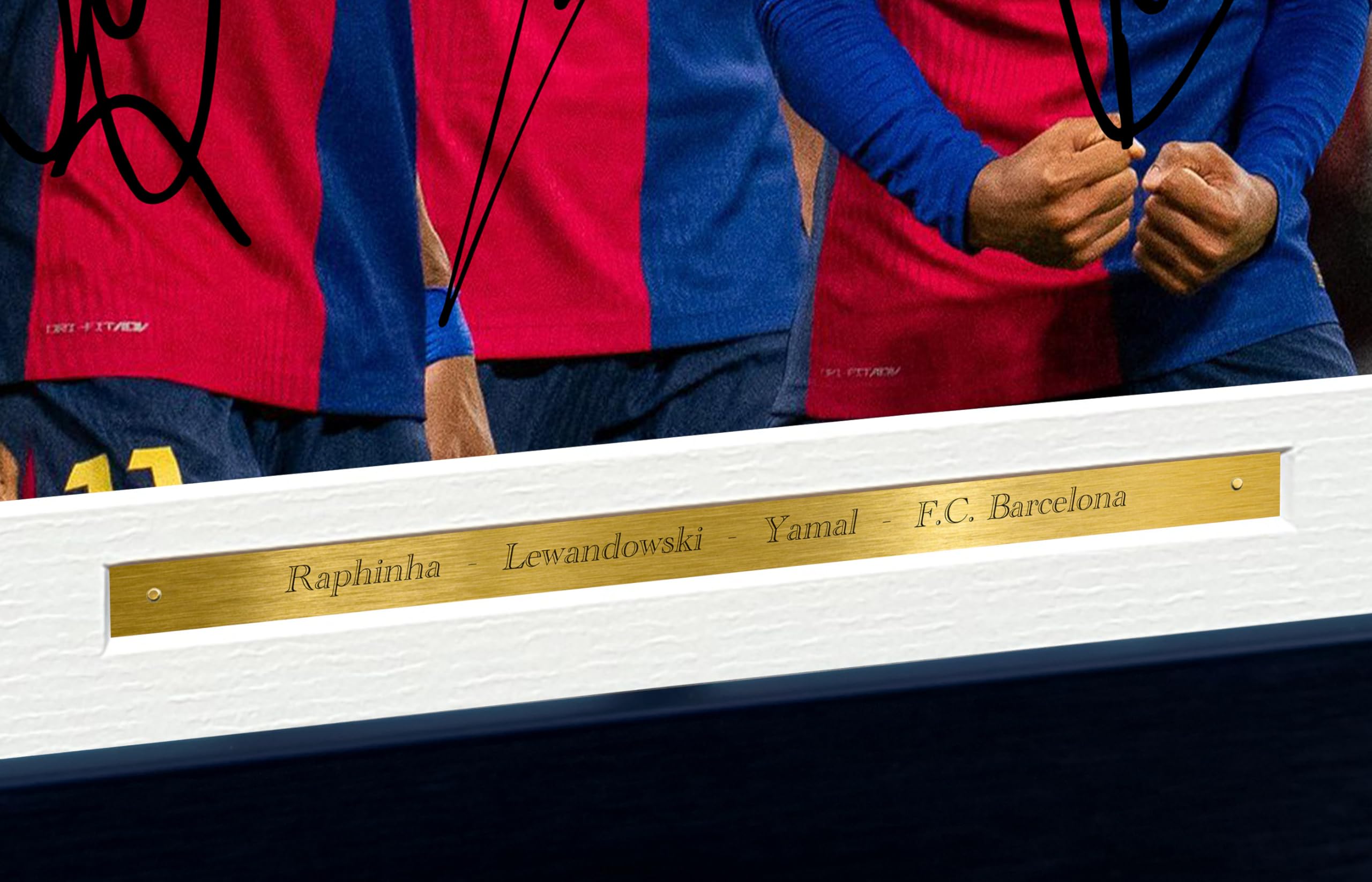 Marco de fotos firmado por Raphinha Robert Lewandowski Lamine Yamal Real Madrid 0 vs 4 del Barcelona de 12 x 8 pulgadas, firmado por Raphinha Robert Lewandowski Lamine