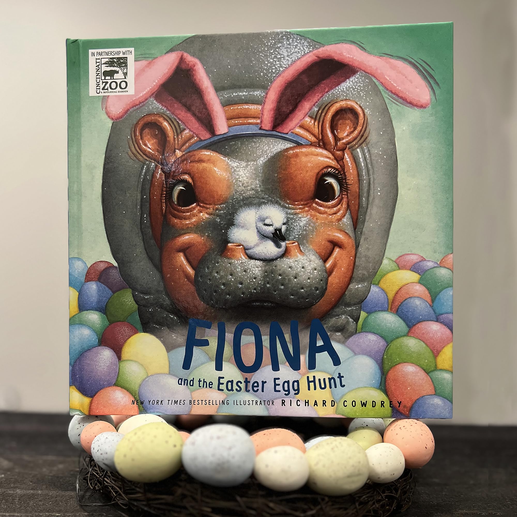 Fiona and the Easter Egg Hunt (A Fiona the Hippo Book) - Image 11