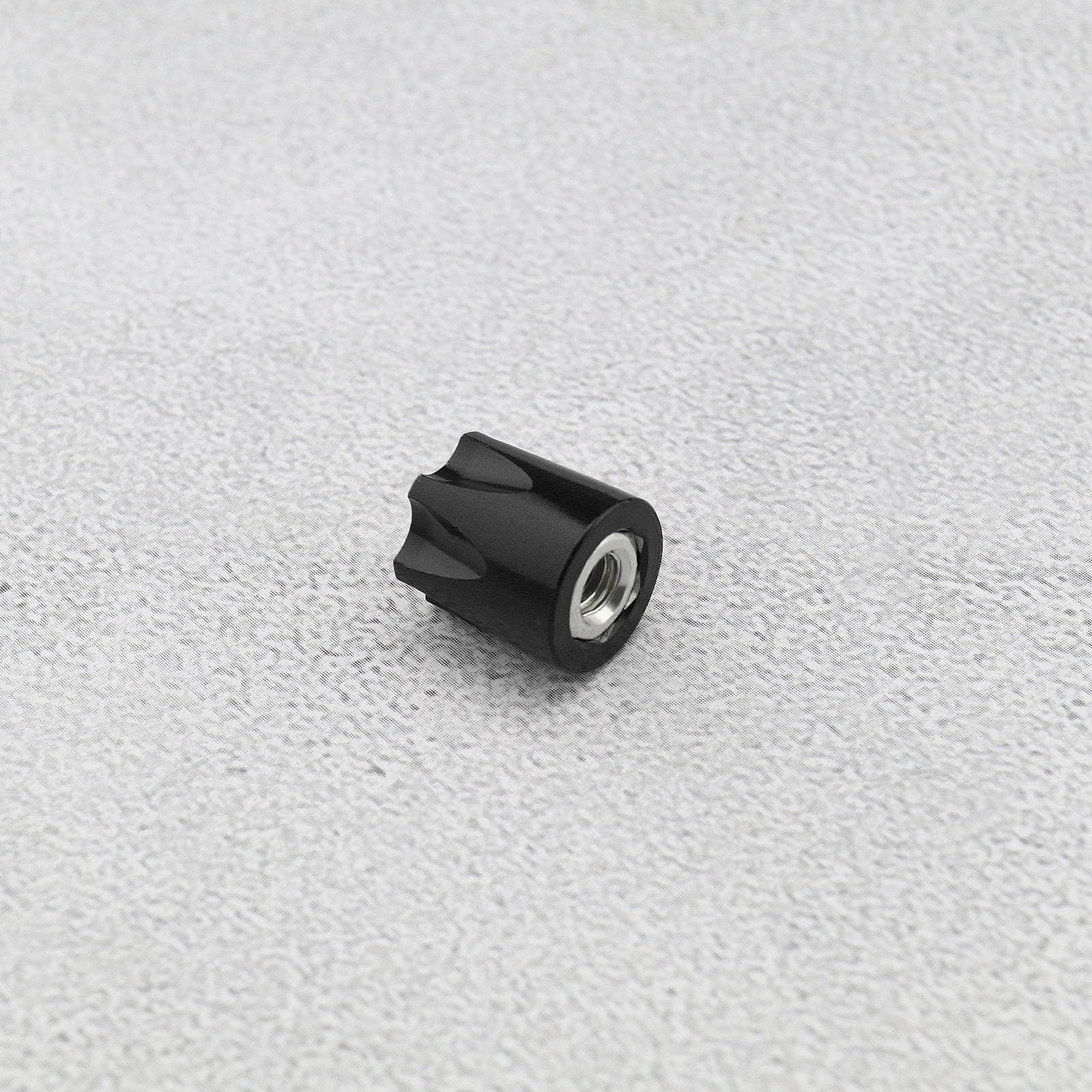 4 Dadi Centrali M4 Per Cerchio Ruota AXSPEED &ndash; Per RC Cingolato 1/10 (TRX4, Axial SCX10, D90) &ndash; Colore: Alluminio