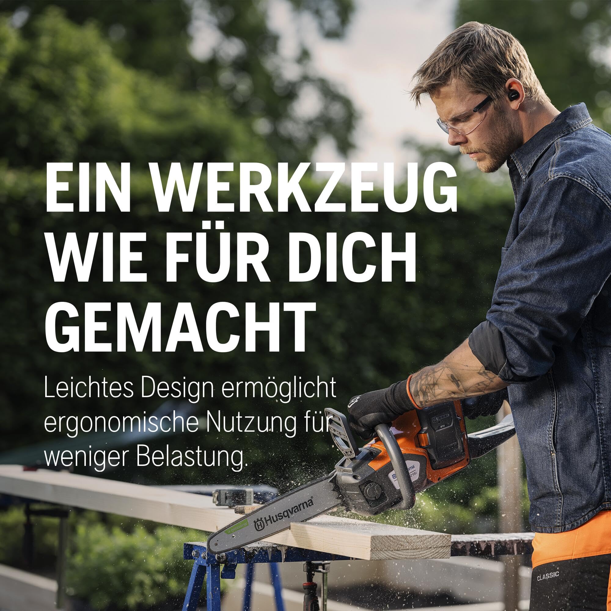 Husqvarna 215i Akku-Kettensäge 12" mit B70 Akku und Ladegerät | Kompaktes, leichtes Design - für allgemeine Gartenarbeiten gemacht