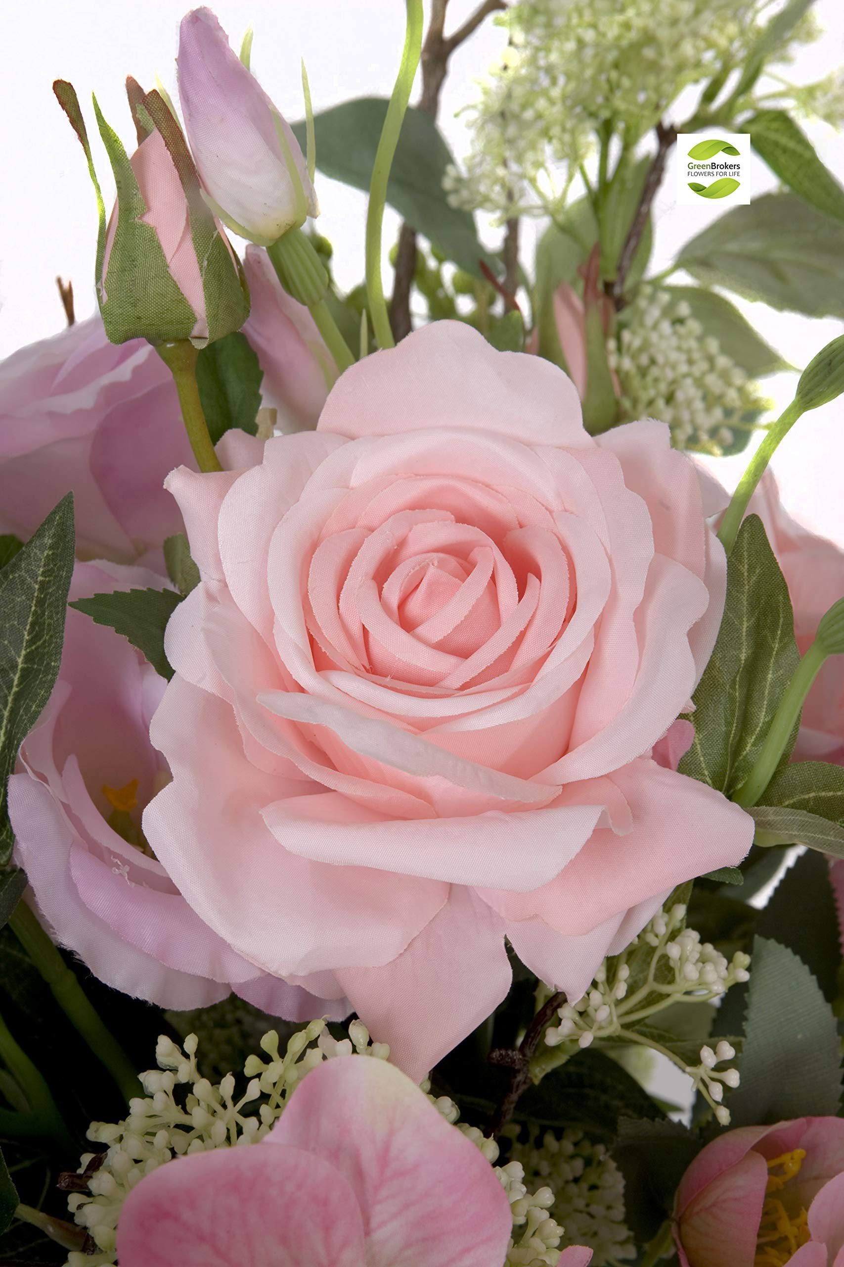 GreenBrokers Bouquet Artificiel Rose de qualité supérieure emballé dans Un Cadeau - 12 pièces d'arrangement Floral avec des Roses, des Hellebores, des Baies et de la Verdure
