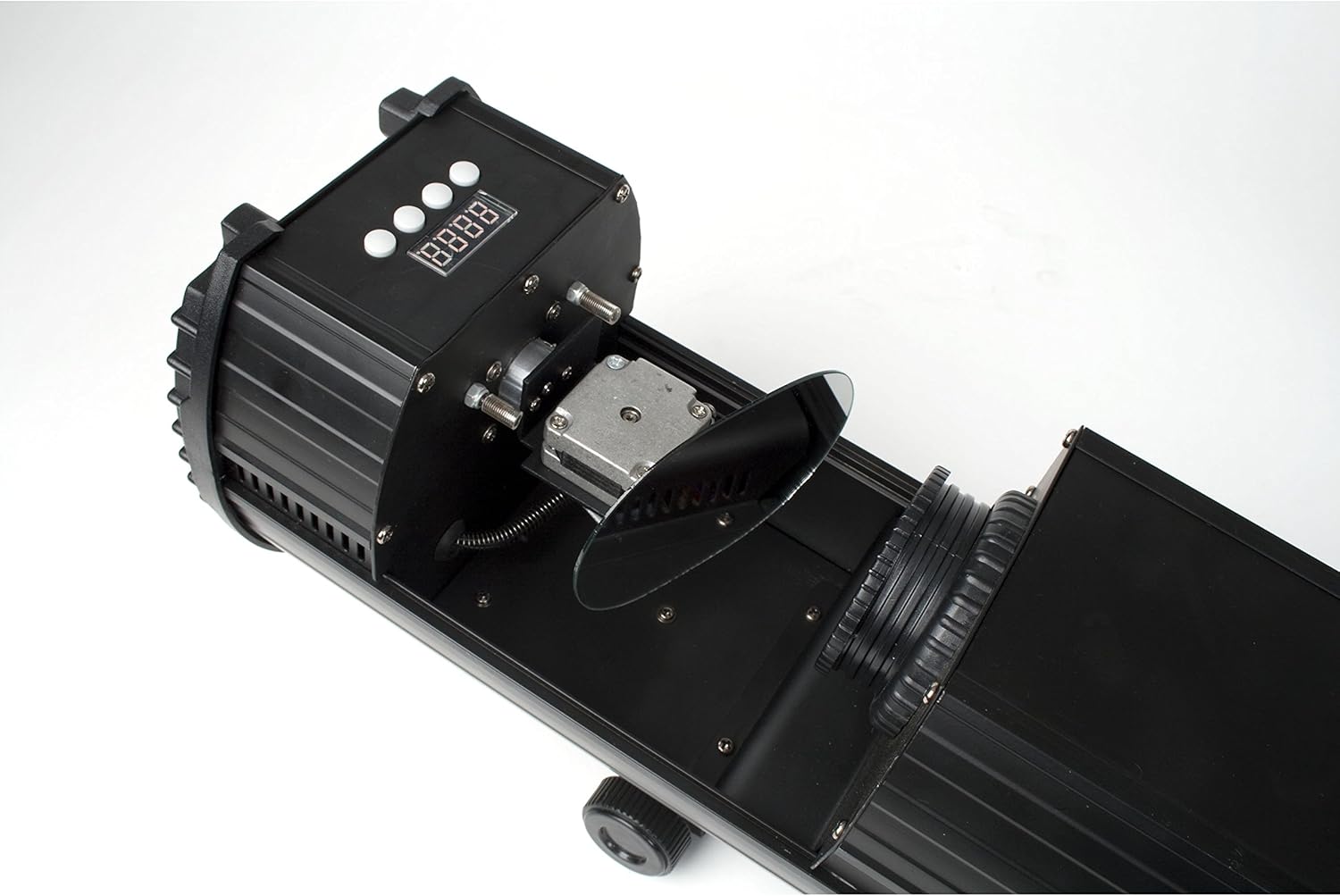 Indre view of the lightmaXX DJ Scan LED, showing the mirror mechanism responsible for beam movement