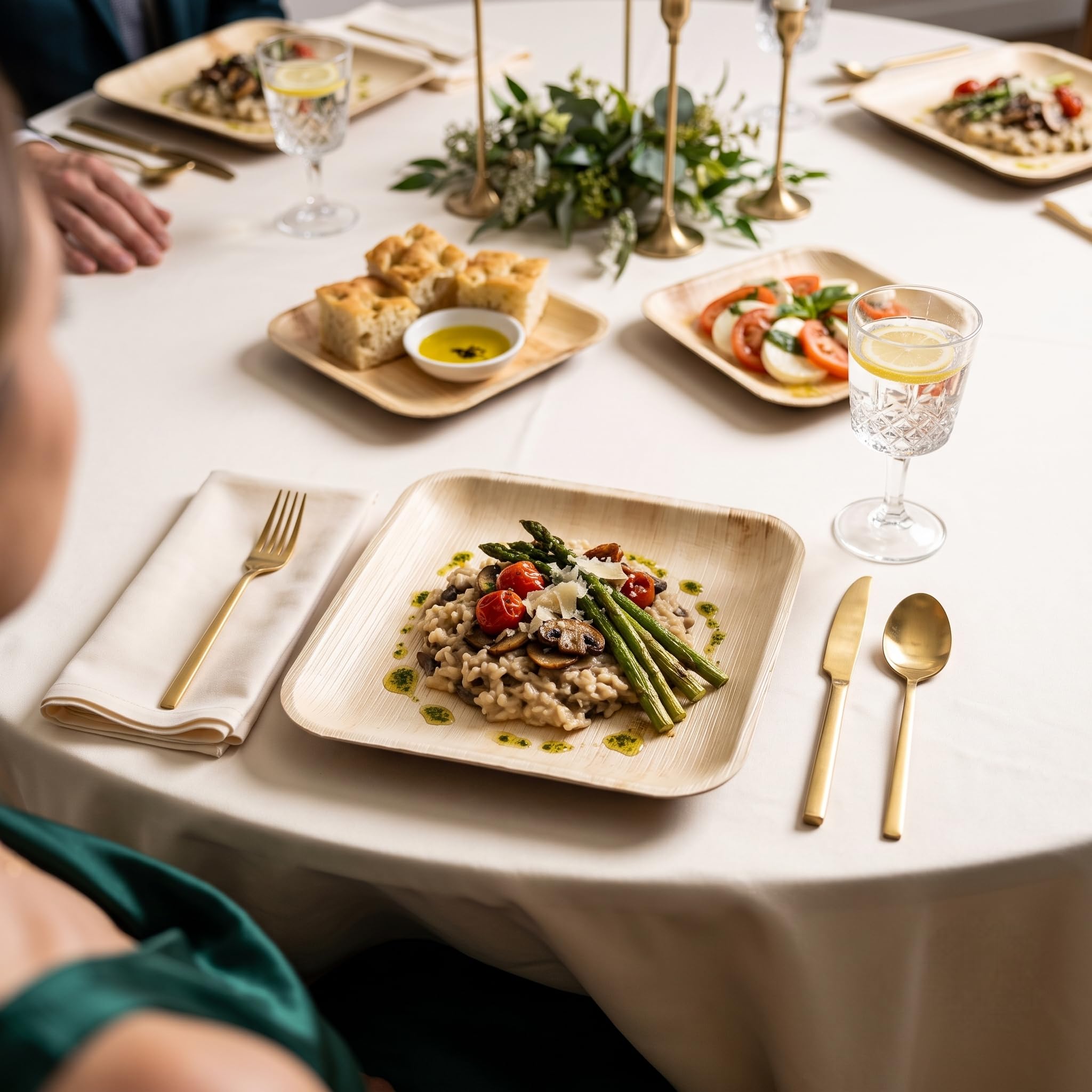 Charity Leaf - Juego de Platos Desechables de Hoja de Palma como Platos Cuadrados de bambú | Bodas, Tablas de Embutidos, barbacoas y Fiestas | 10 Cuadrados (25 Platos) y 7 Cuadrados (25 Platos)