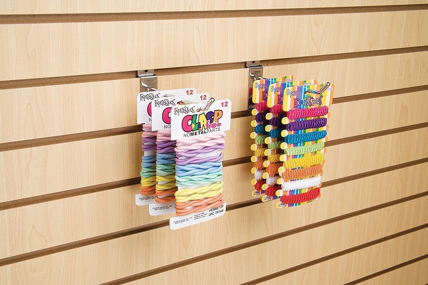 Econoco Slatwall Deluxe Hooks, 96 Pack, White, 10in image 3