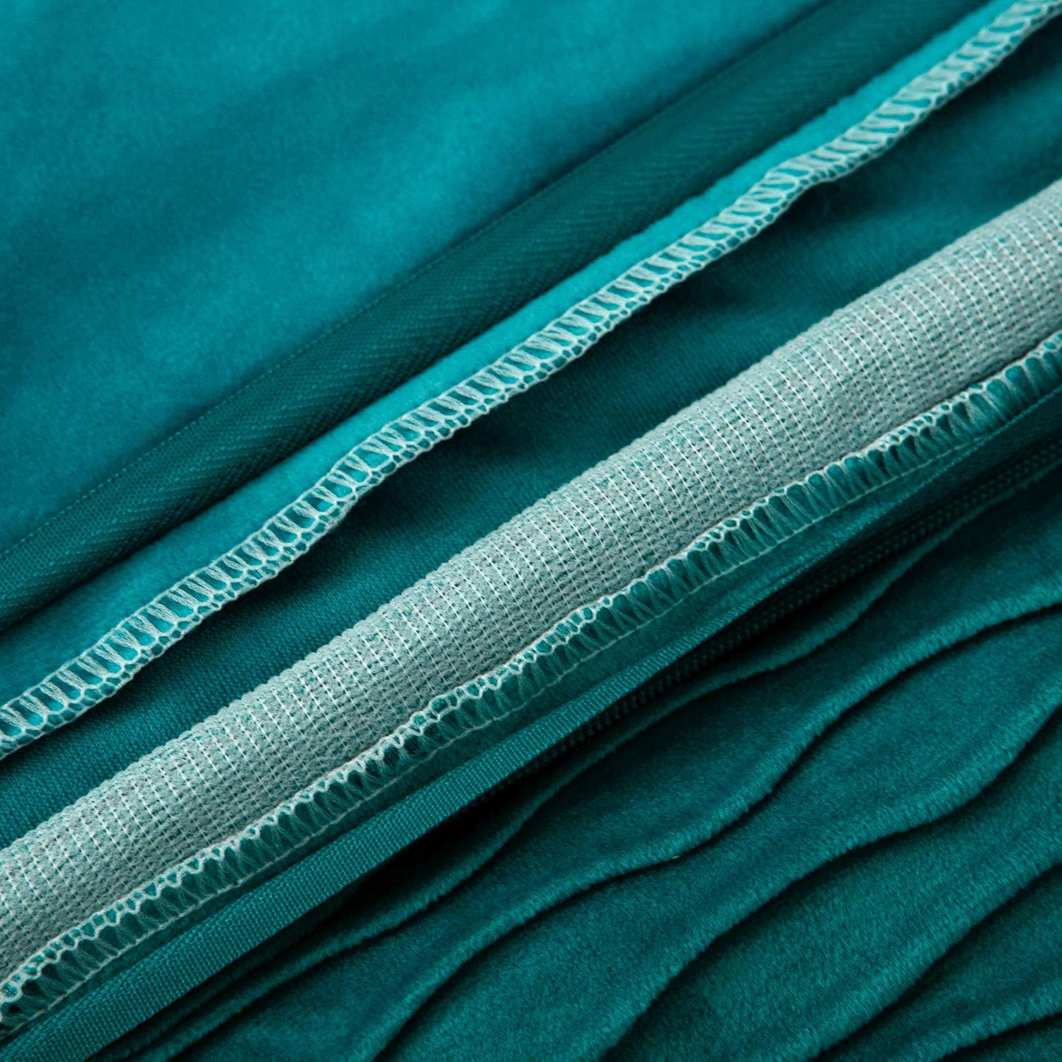 Throw Pillow Covers Velvet Blue Pillow Covers Decorative Pillow Covers for Farmhouse Couch Bed Sofa