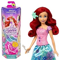 Mattel Disney Princess – Ariel Spin & Reveal, set con bambola e 11 sorprese da scoprire, 5 accessori e 5 adesivi inclusi, look ispirato al film Disney, giocattolo per bambini, 3+ anni, HTV88