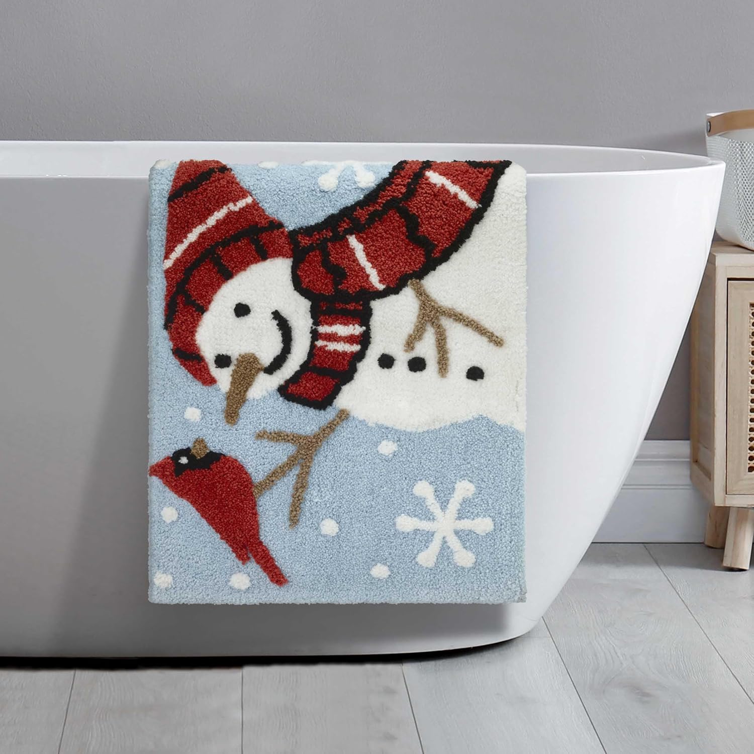 Avanti Linens - Bathroom Rug, 100% Polyester Tufted Bath Mat with Non-Skid Backing, Holiday Home Decor (Holiday Cheer, 20" x 30")