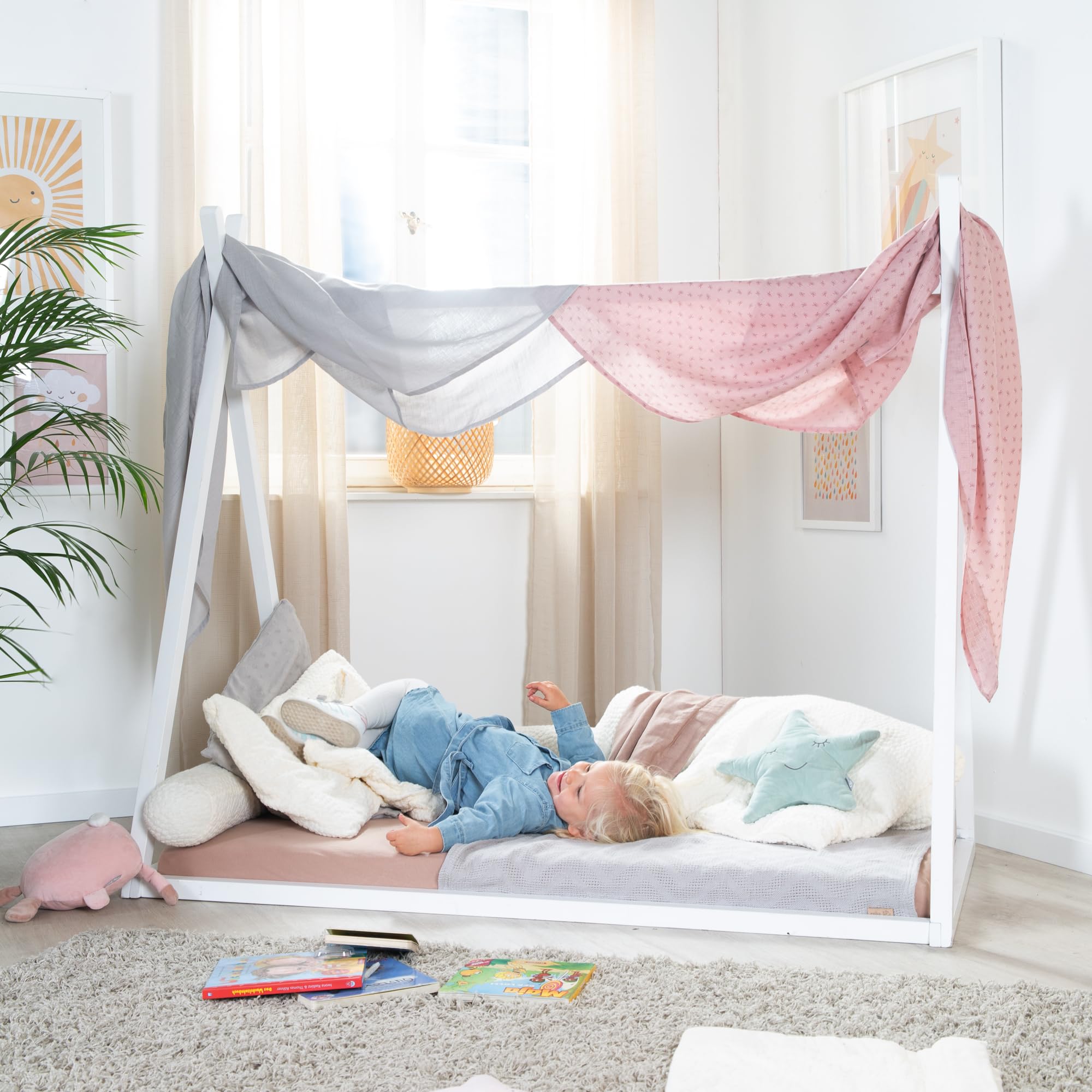 roba Tipibett 70 x 140 cm in Zeltform - Kinderbett nach Montessori Prinzip - FSC zertifiziertes Holz - Babybett zum Spielen, Lesen & Kuscheln - Weiß lackiert