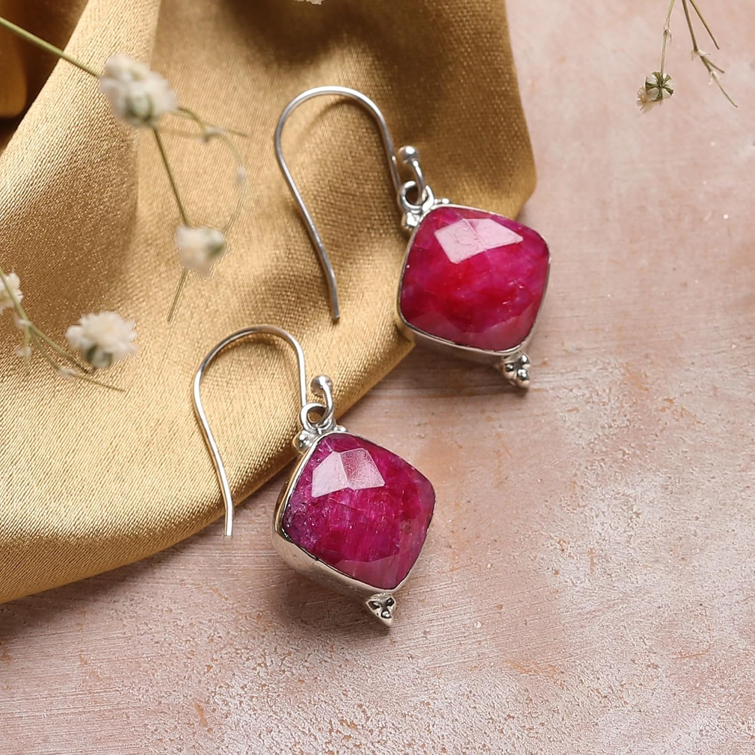 NOVICA Agate .925 Sterling Silver Dangle Earrings 'Dulcet Kiss'