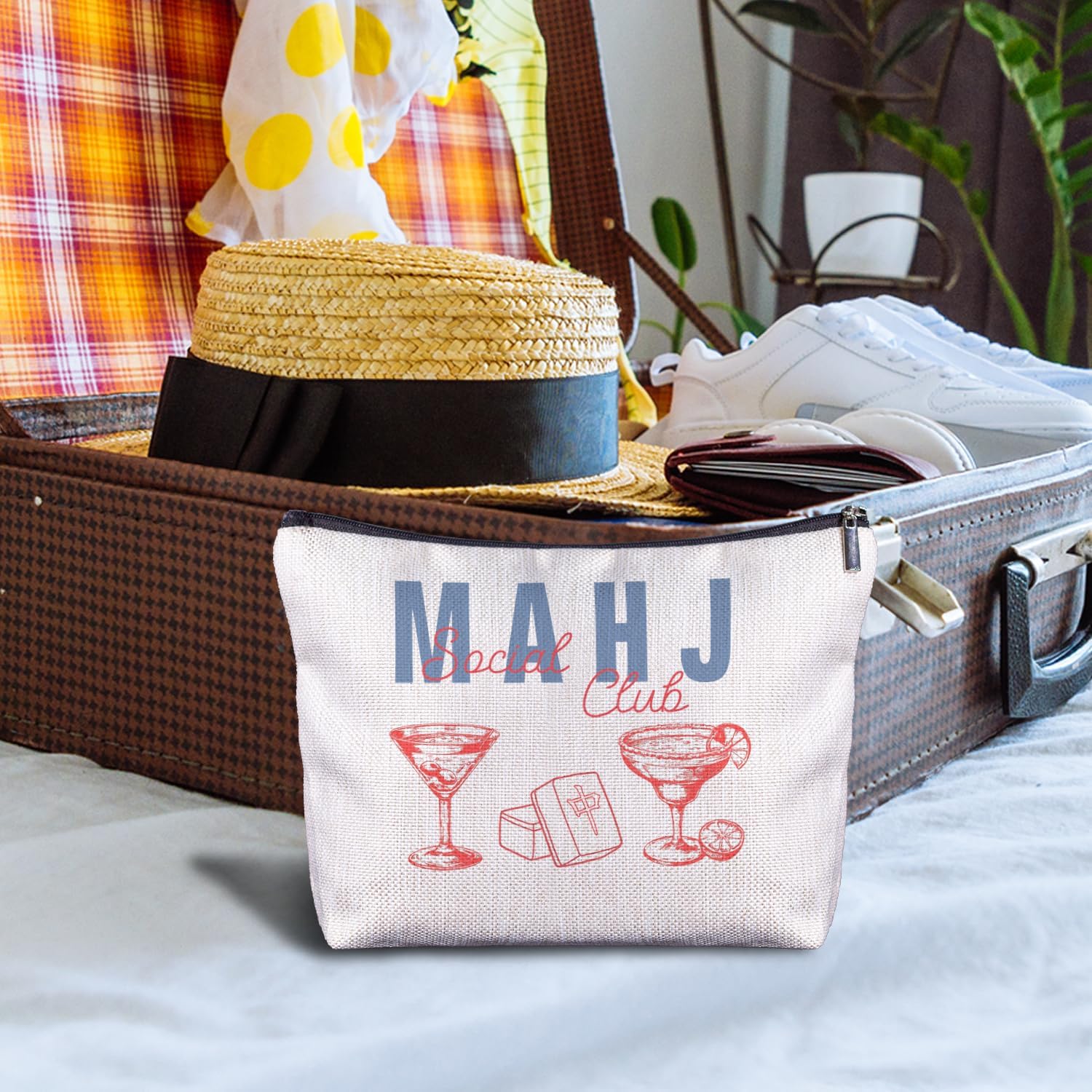 Trendy Mahjong Cocktail Makeup Bag, Mahjong Lover Player Gifts Cosmetic Bags for Women, Gifts for Cocktail Lovers Makeup Zipper Pouch - Image 4